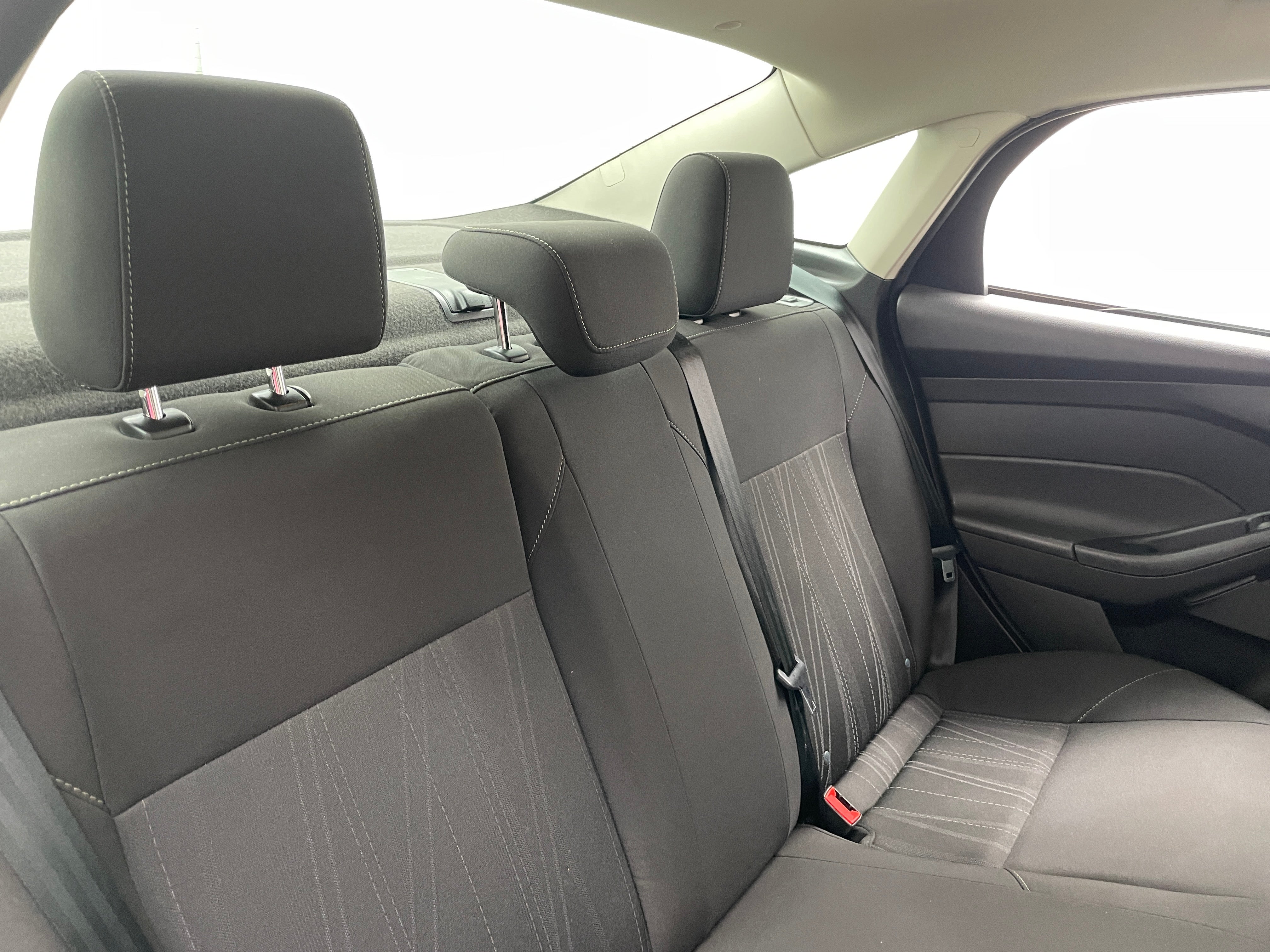 2017 Ford Focus SE 6