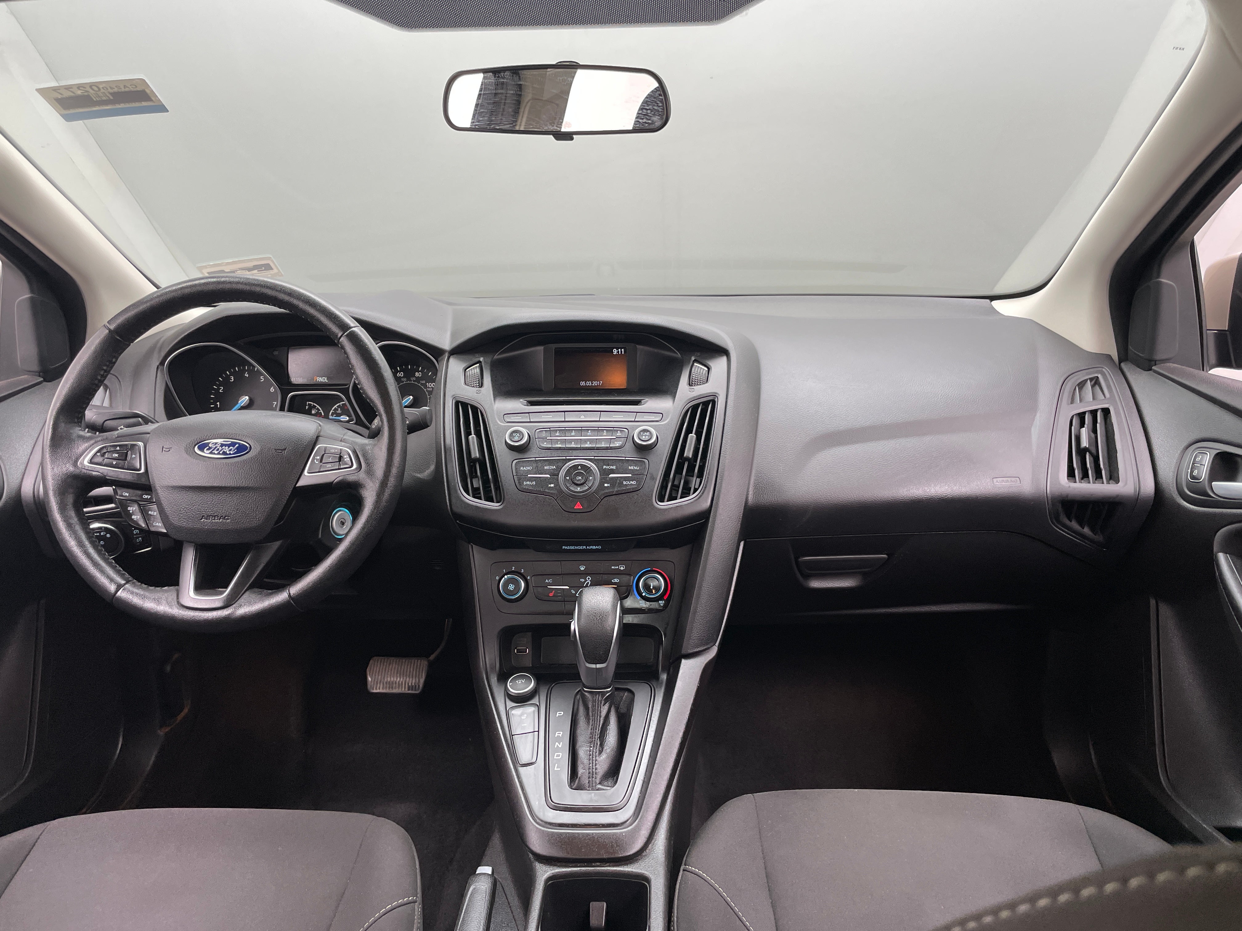 2017 Ford Focus SE 3