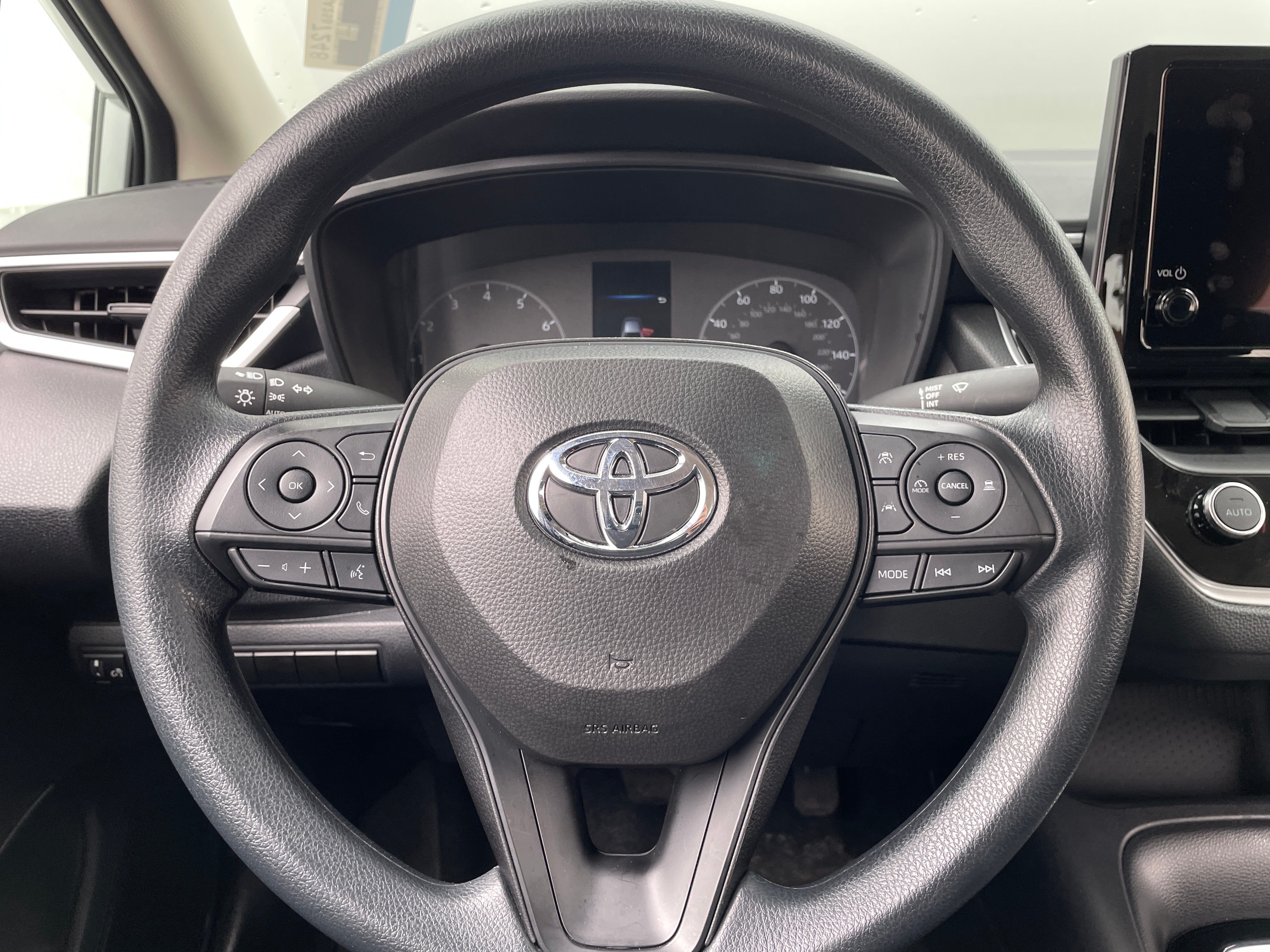 2024 Toyota Corolla LE 5