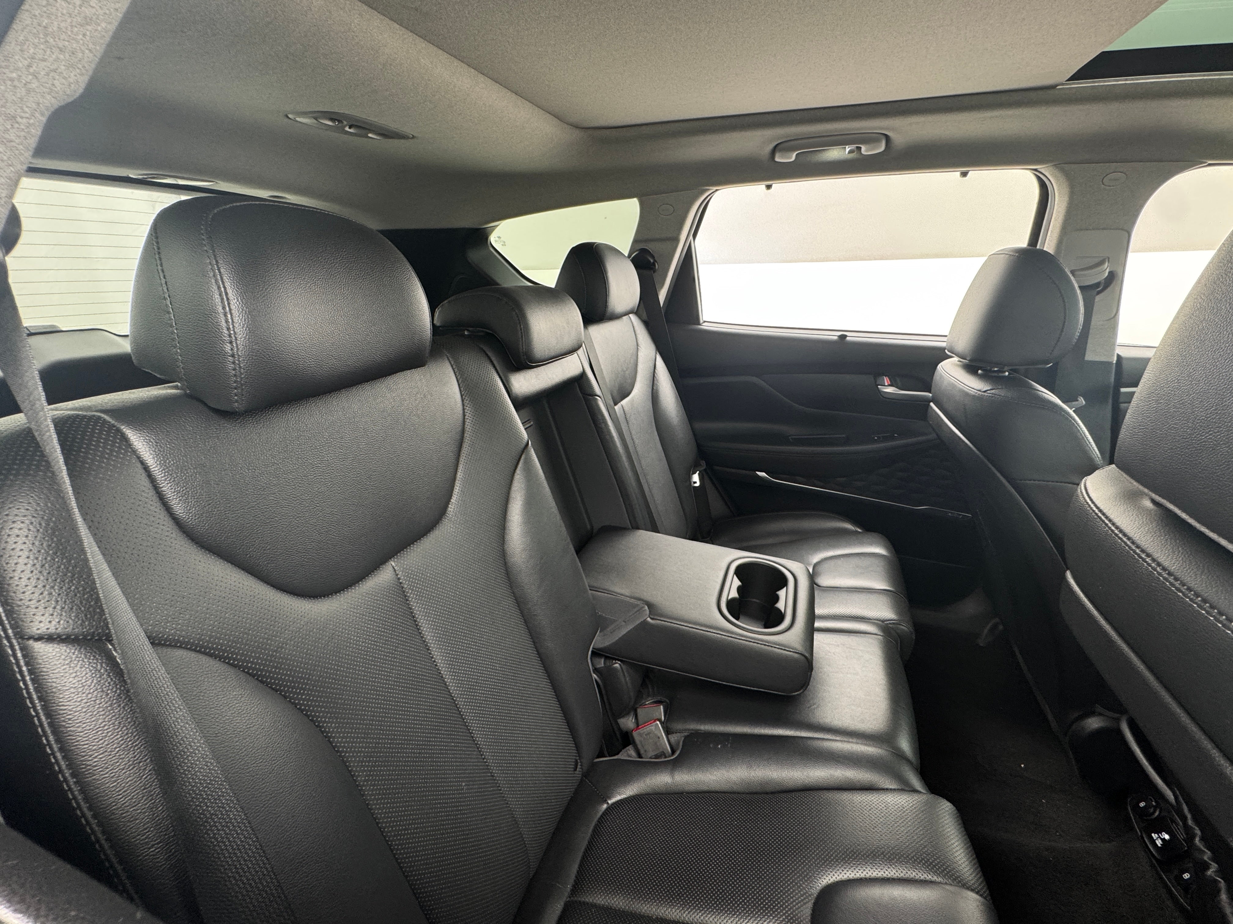 2020 Hyundai Santa Fe Limited 5