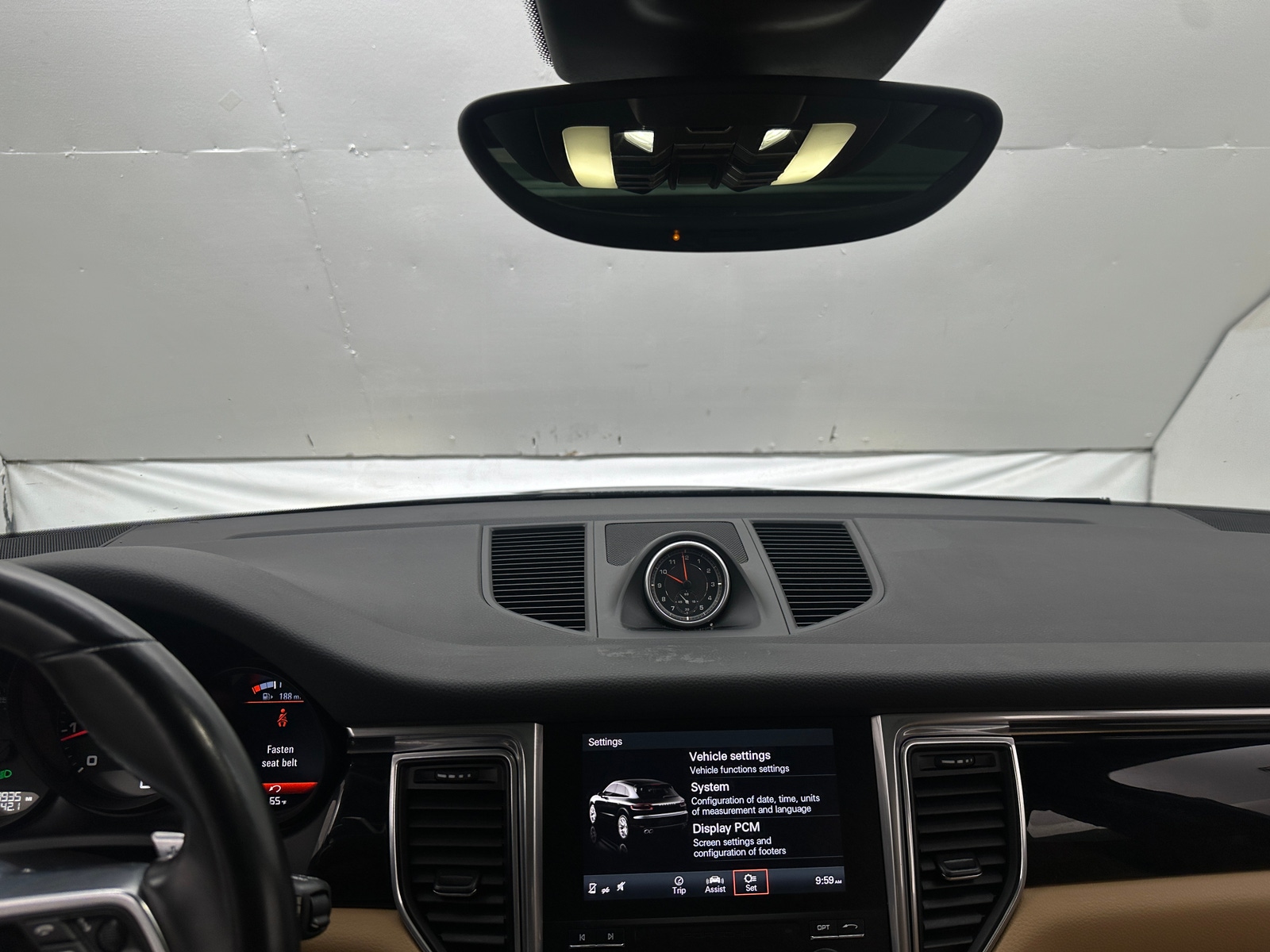 Thumbnail: 2017 Porsche Macan - 3