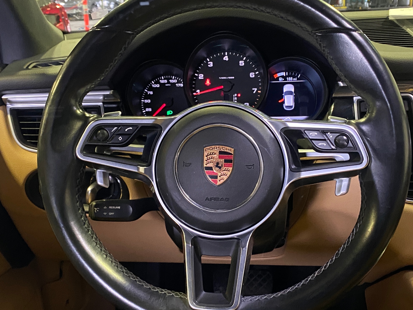 Thumbnail: 2017 Porsche Macan - 5