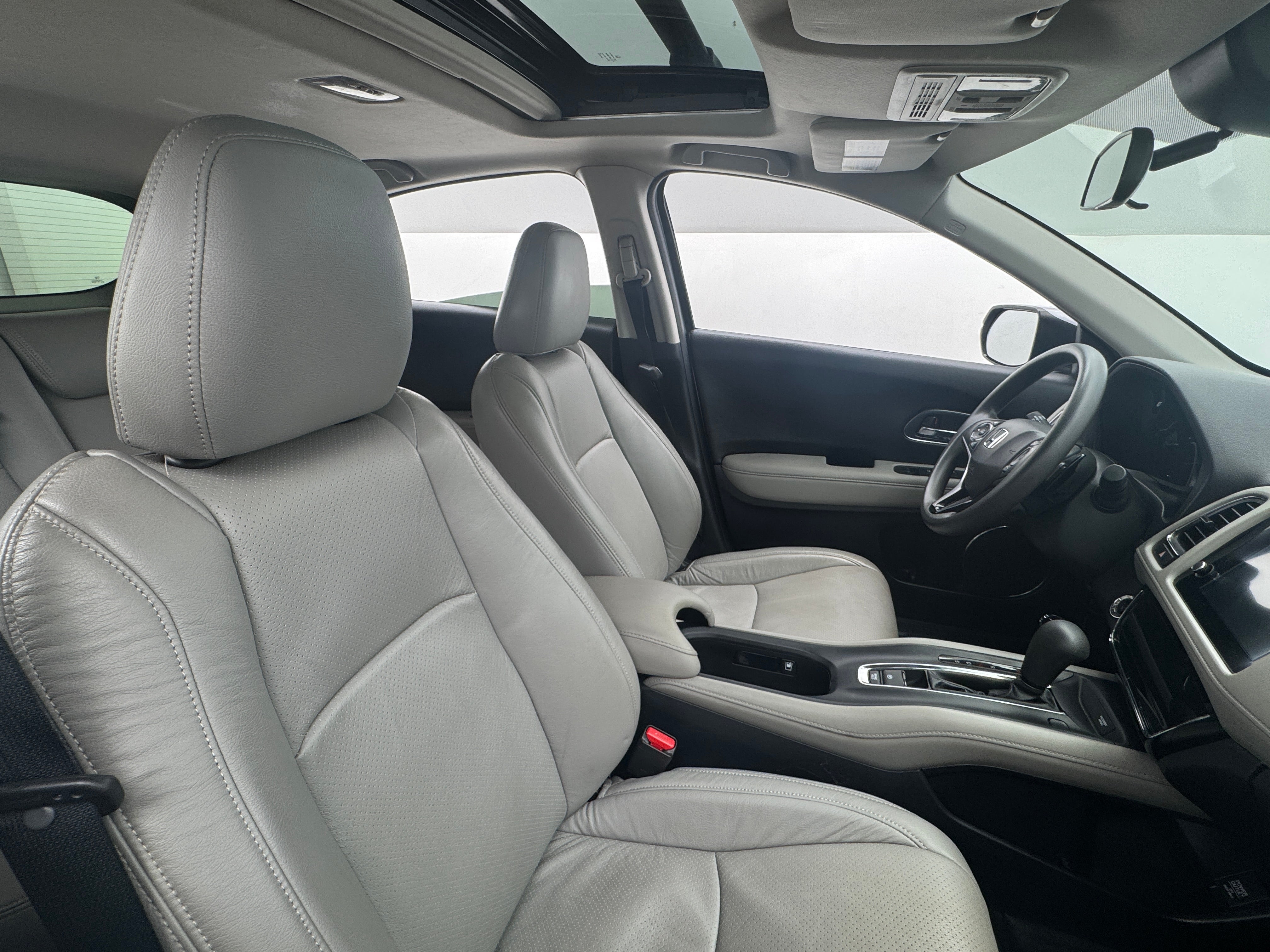 2022 Honda HR-V EX 2