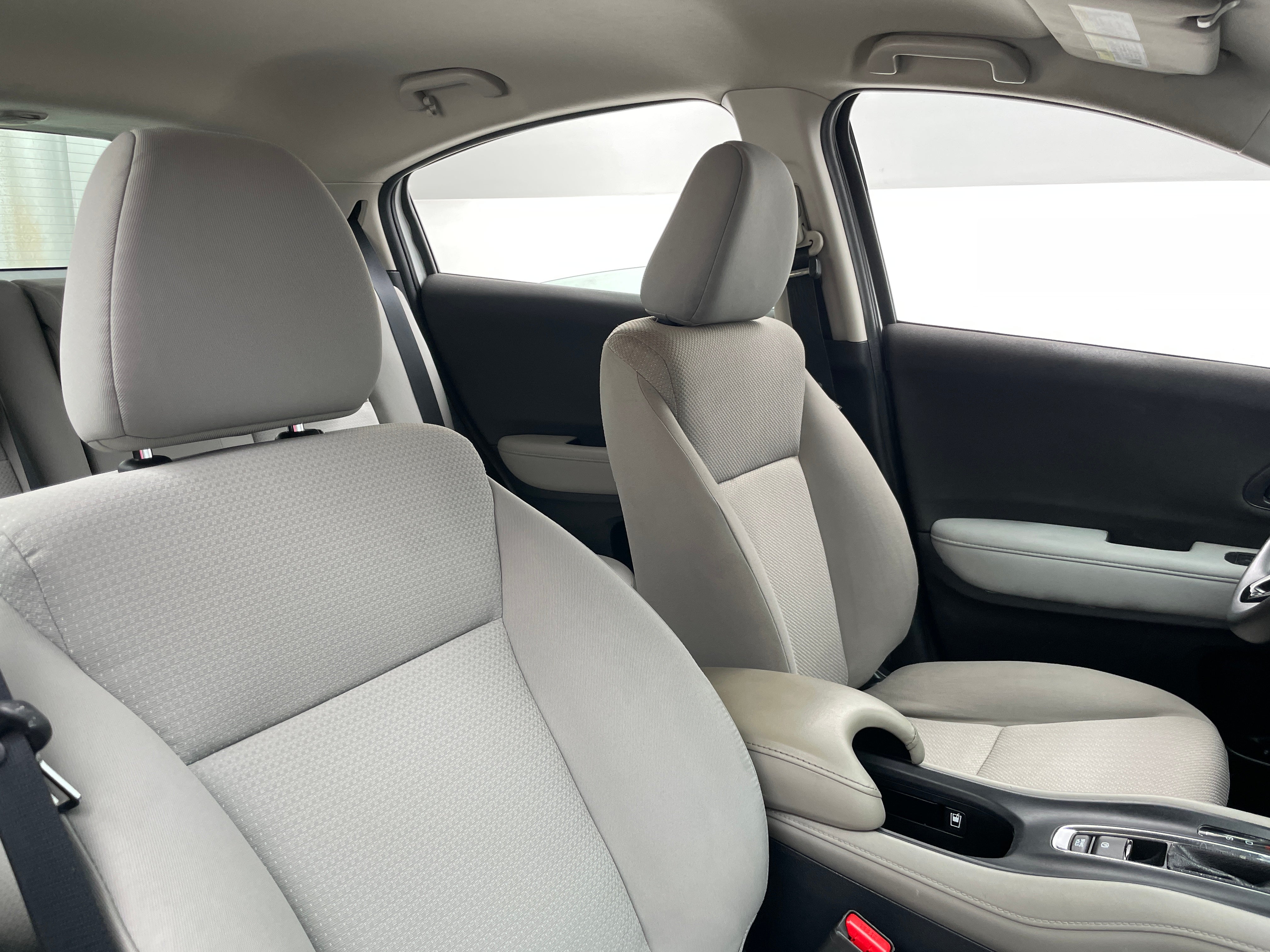 2020 Honda HR-V LX 2