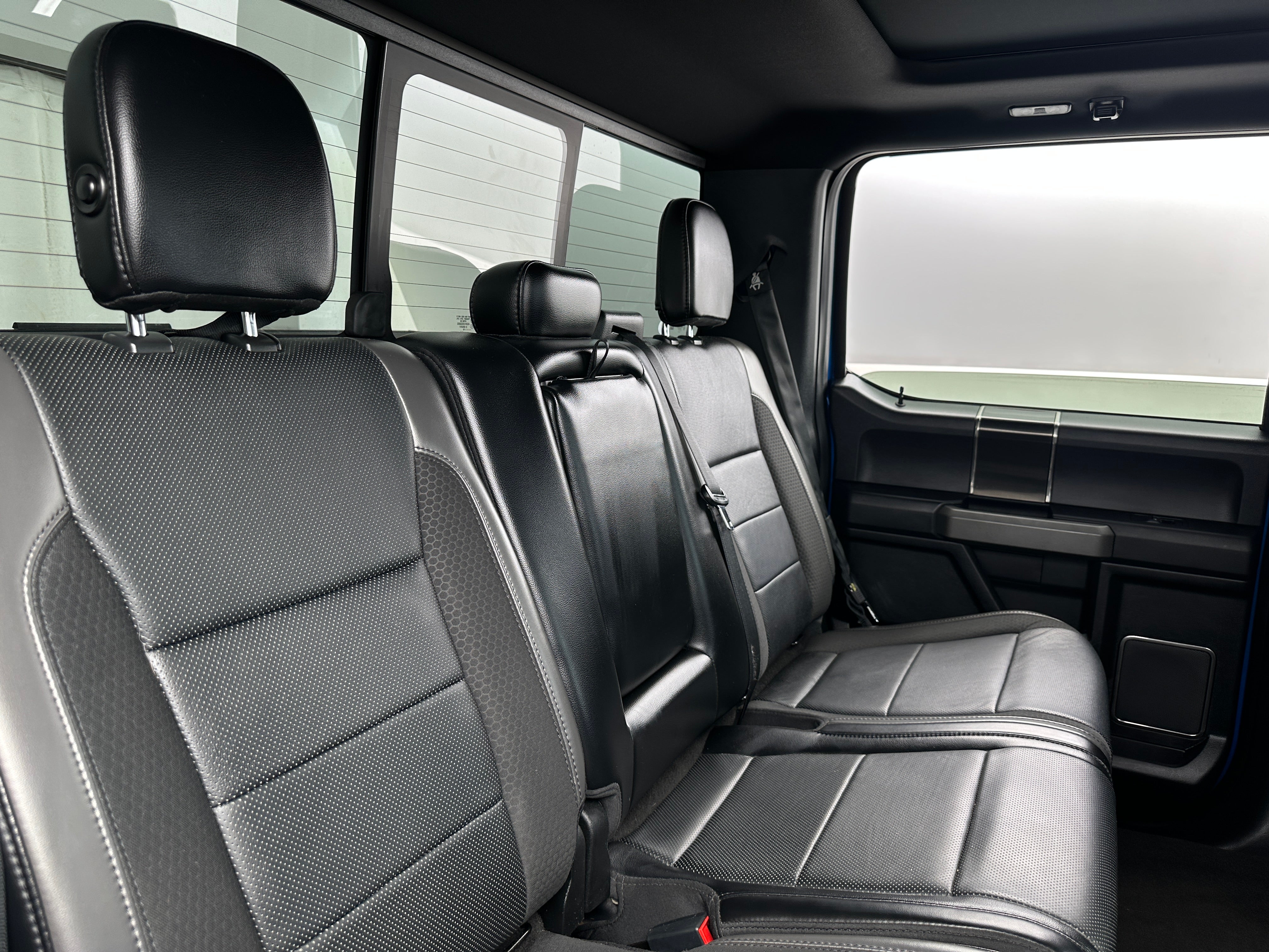 2019 Ford Econoline E-150 5