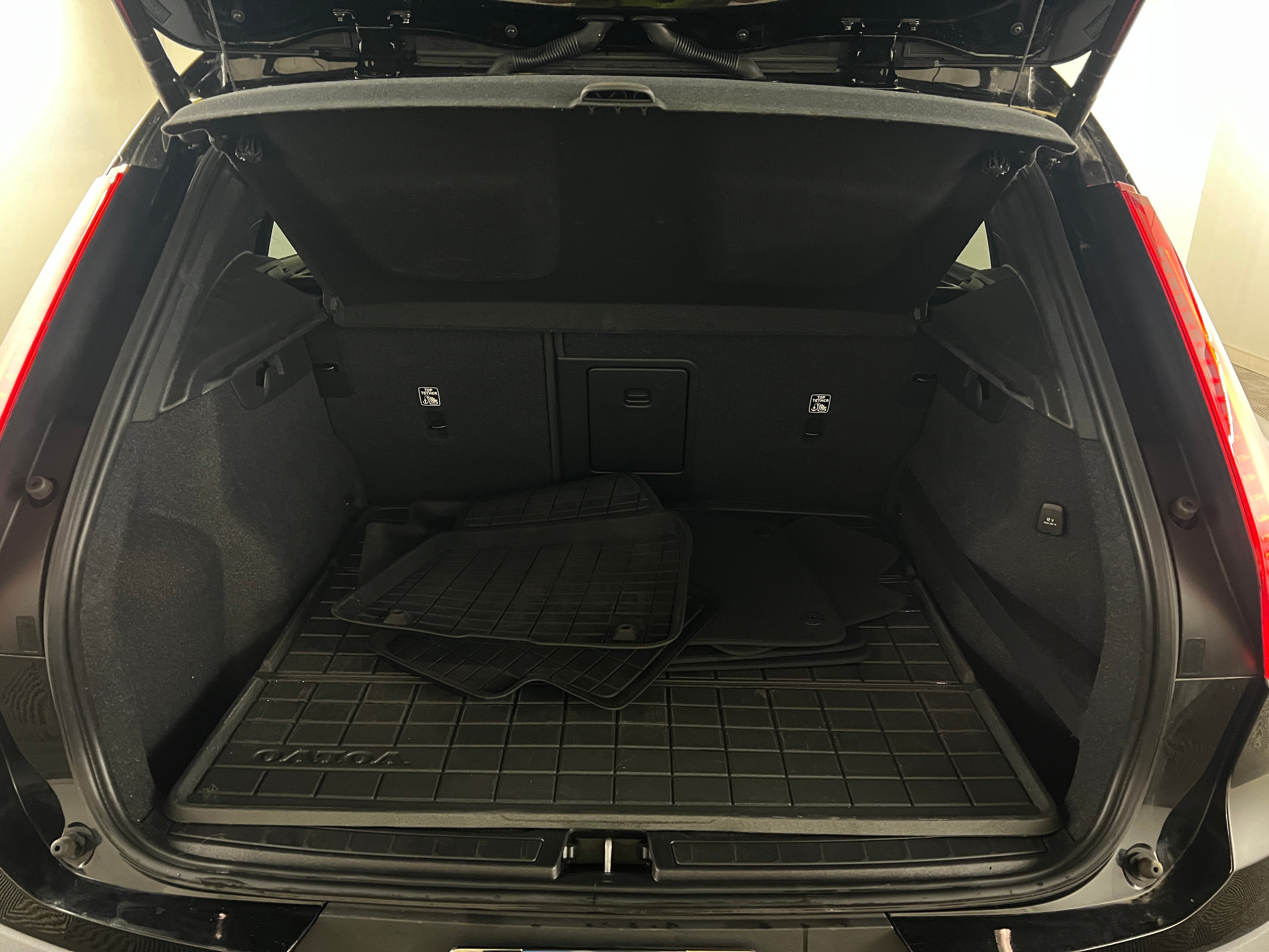 2020 Volvo XC40 T5 Momentum 6