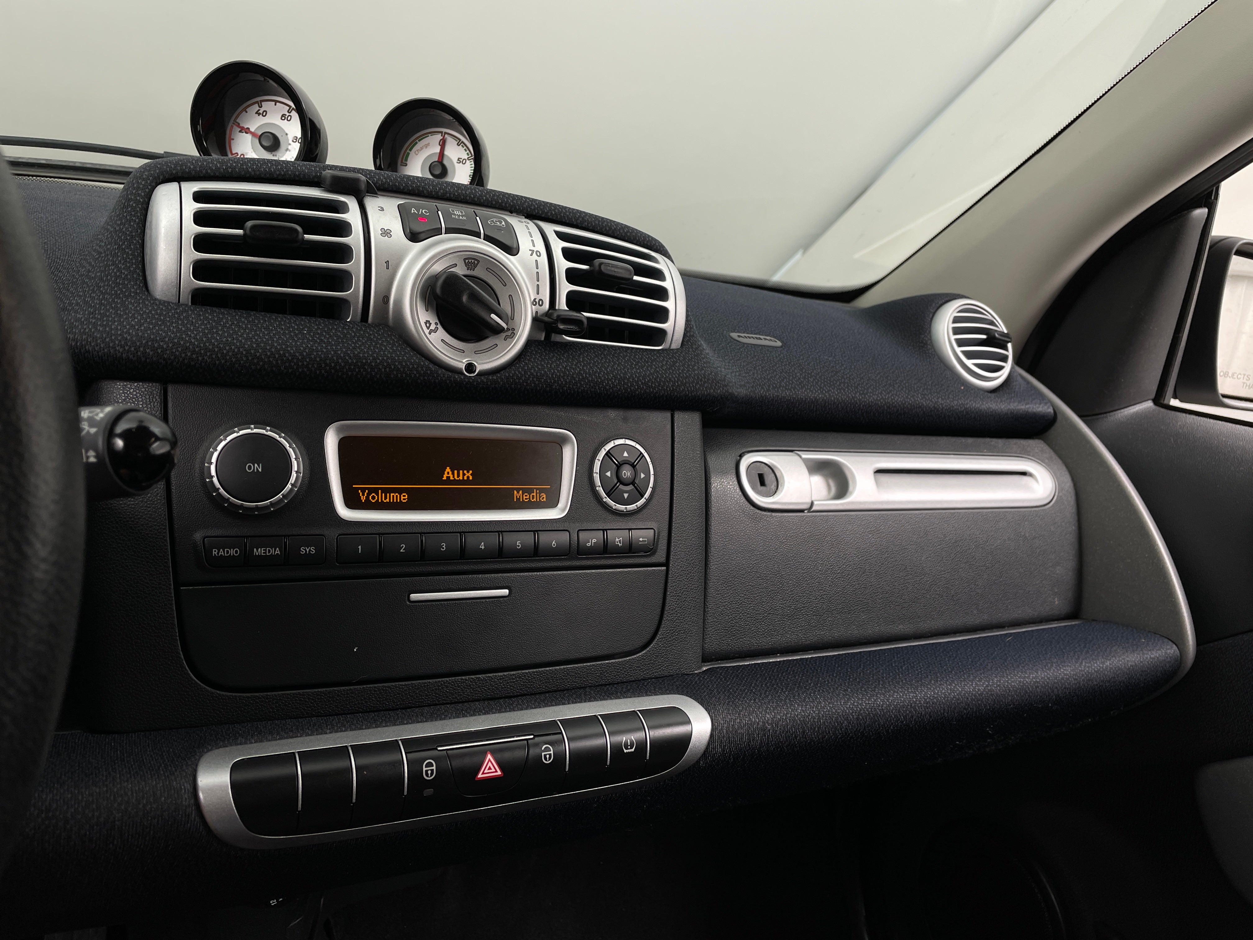 2015 smart fortwo  4
