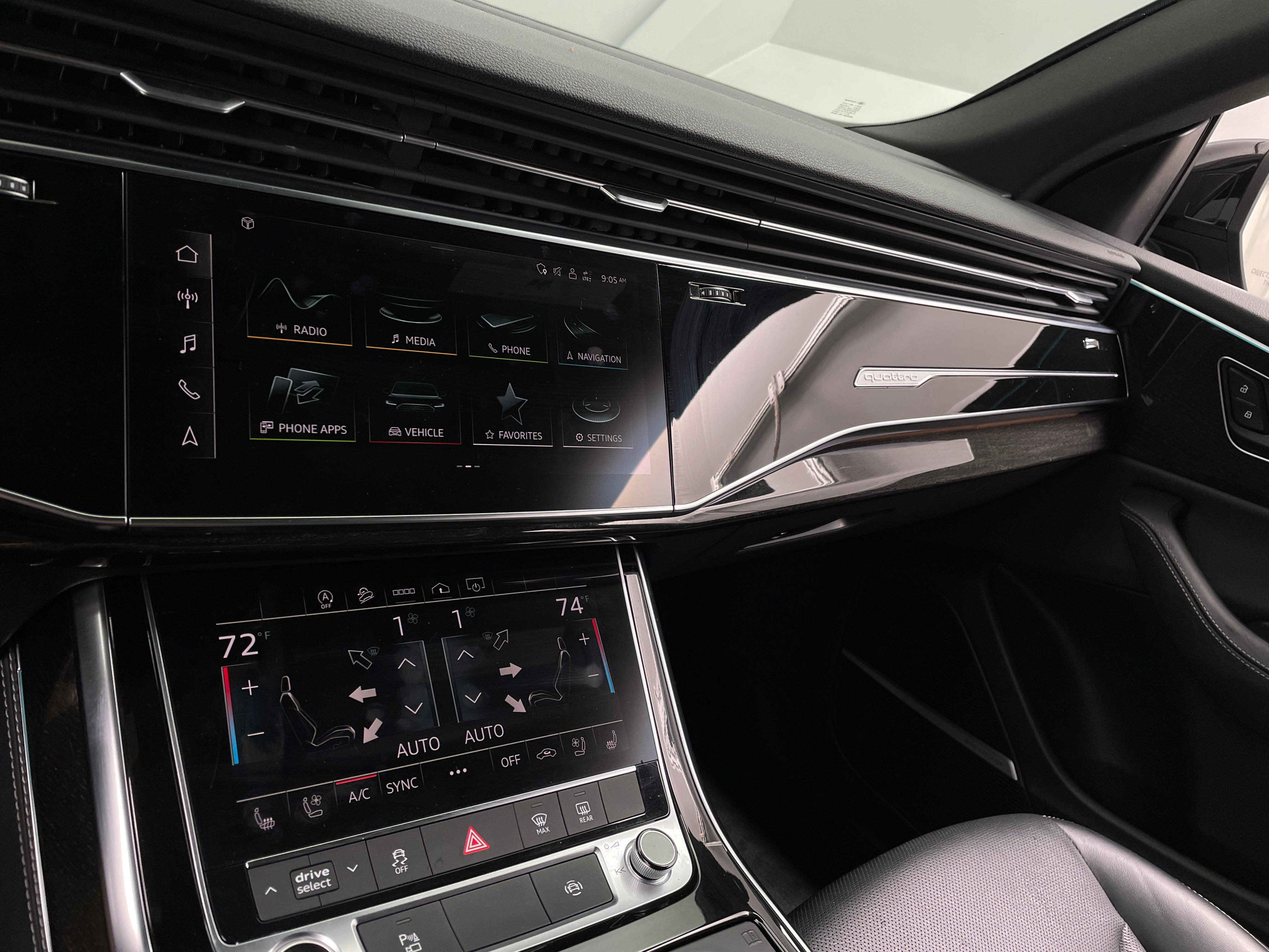 2022 Audi Q8 Premium Plus 3