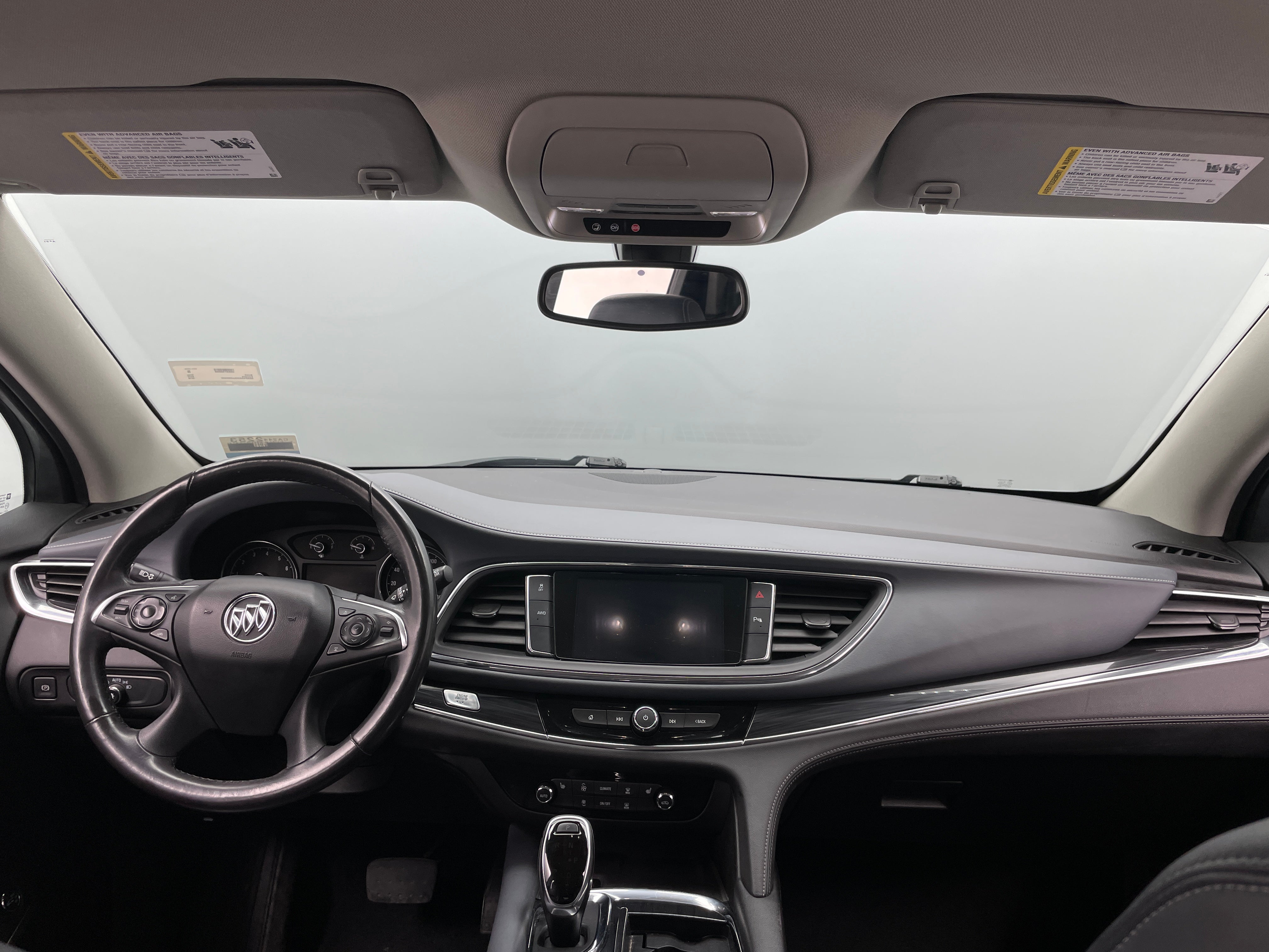 2018 Buick Enclave Essence 2