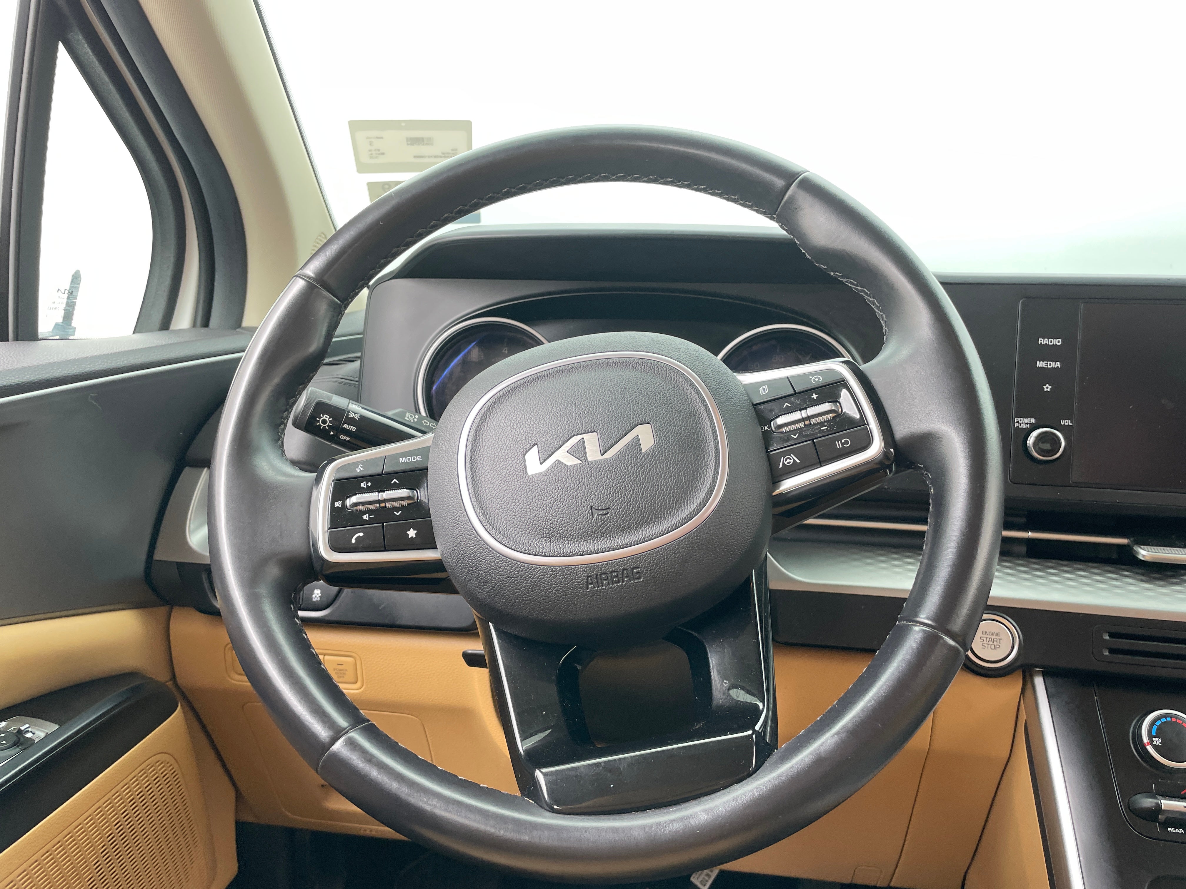 2022 Kia Carnival LX 5