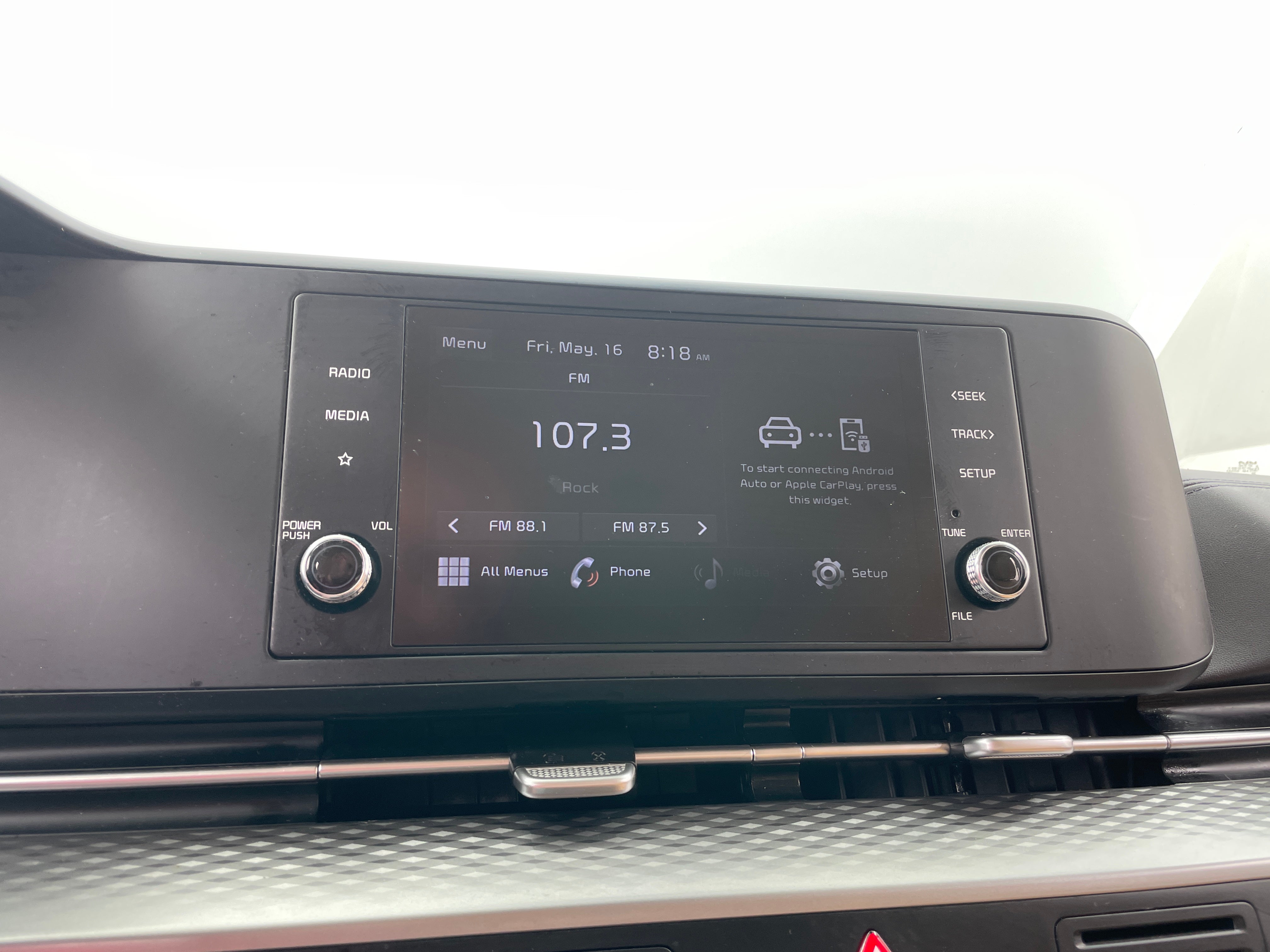 2022 Kia Carnival LX 4
