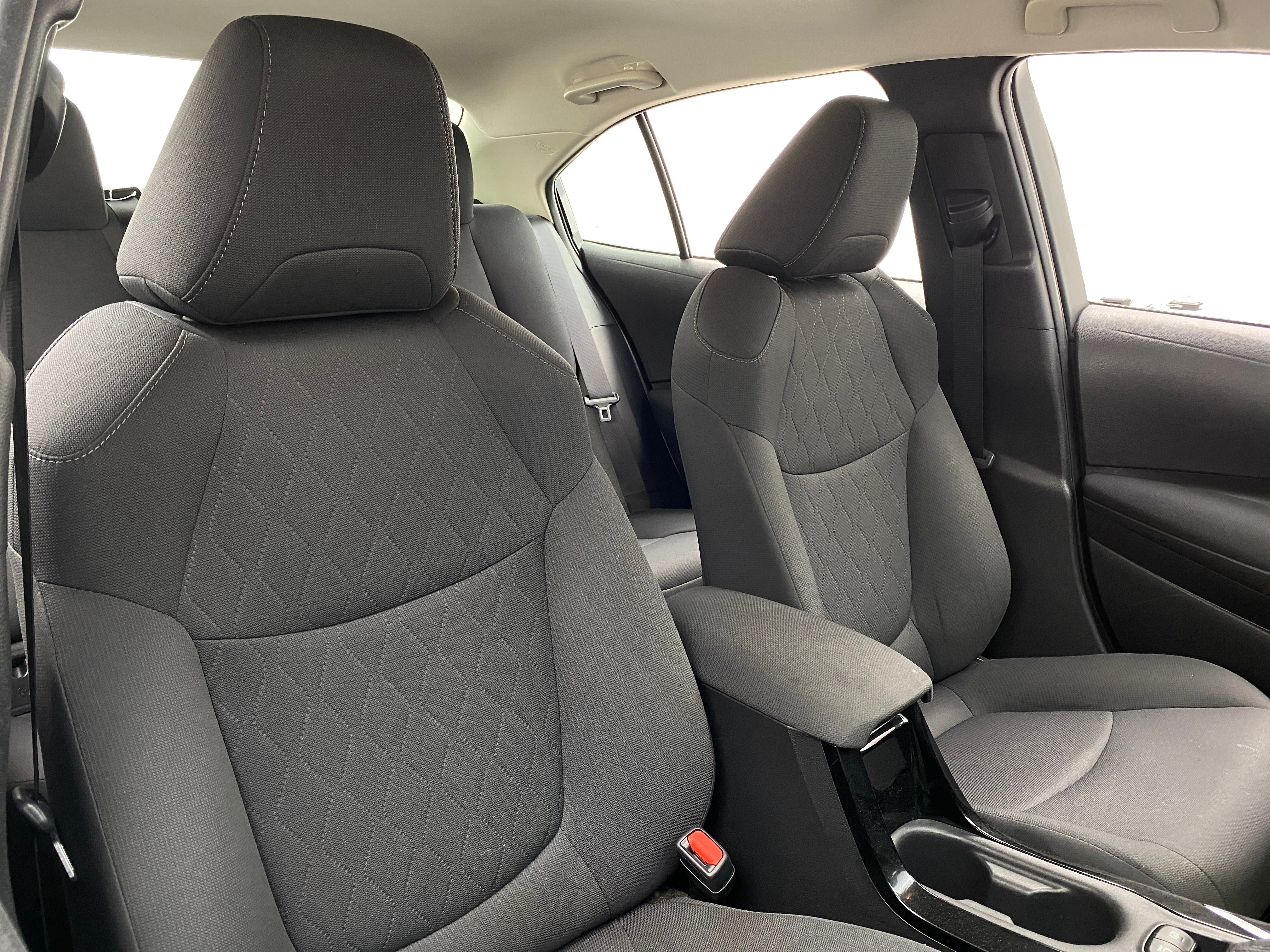 2021 Toyota Corolla LE 2