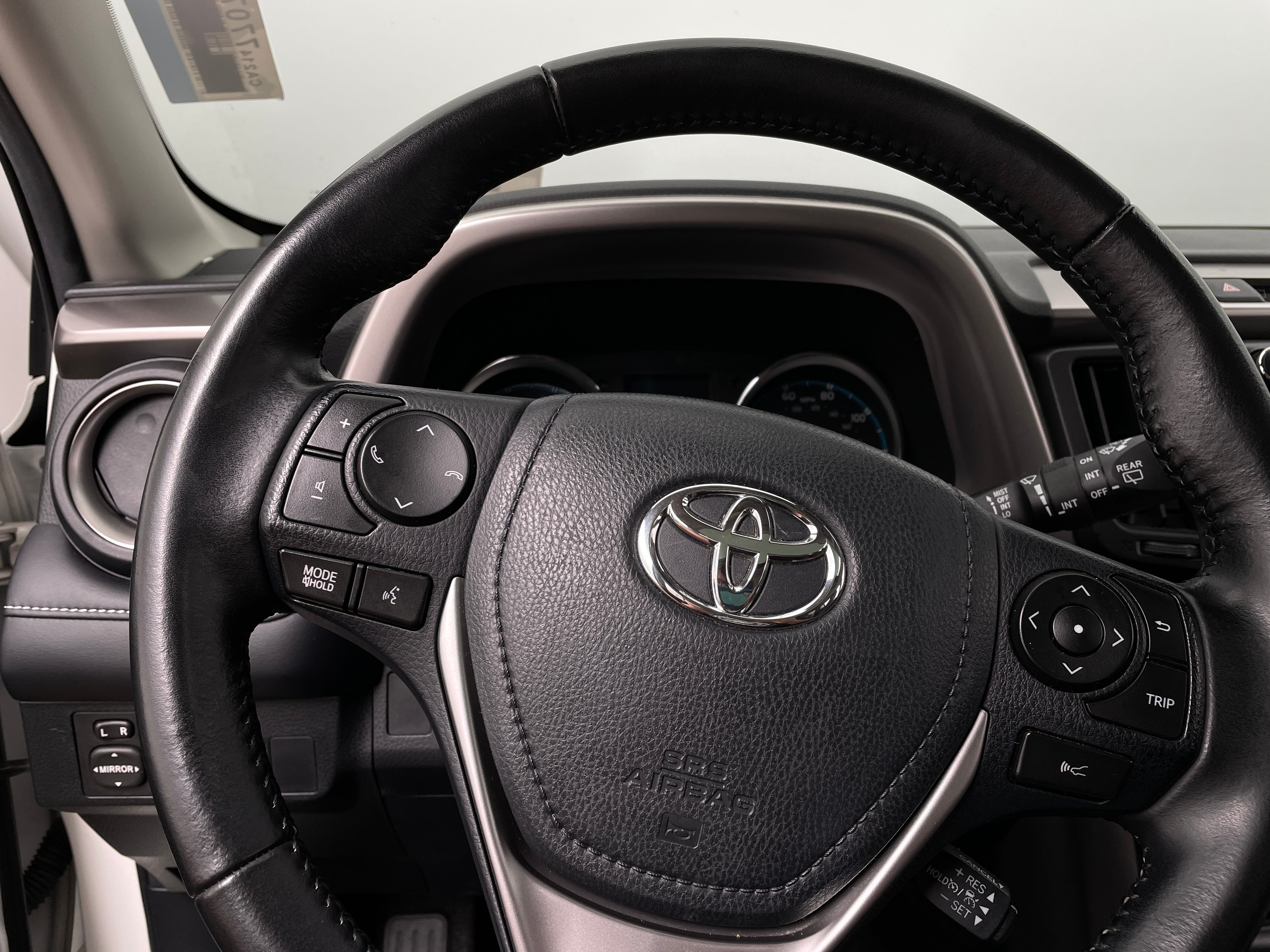 2018 Toyota RAV4 Limited 4