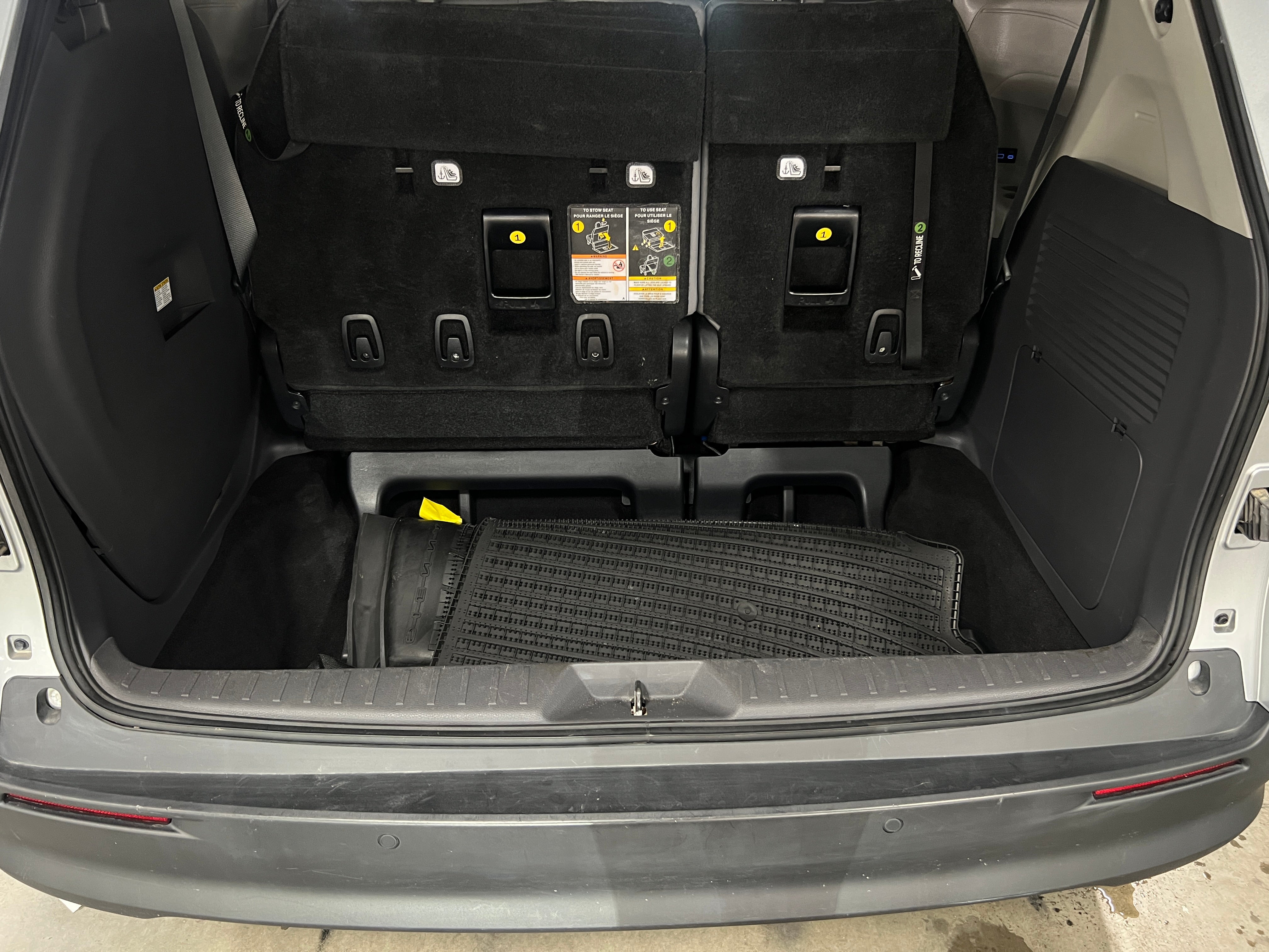 2021 Toyota Sienna XLE 6