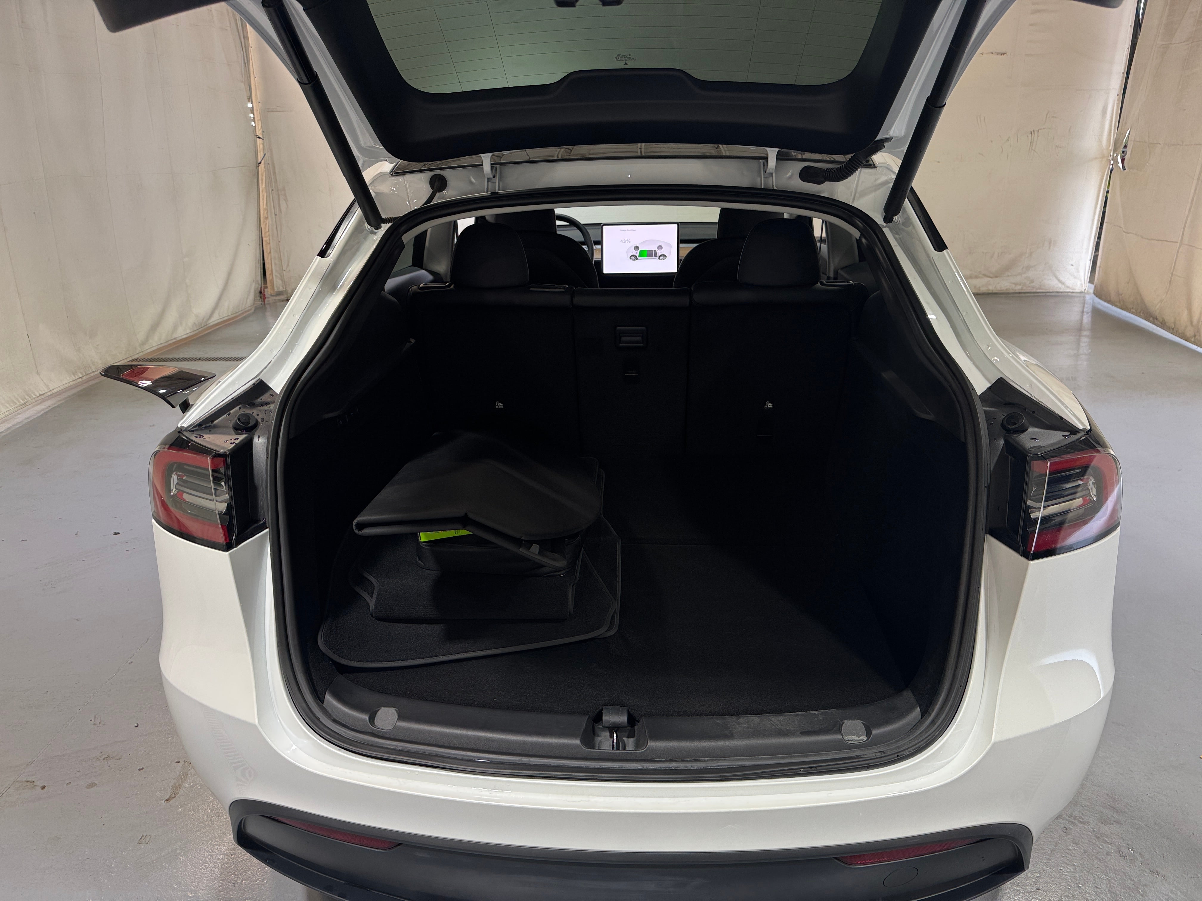2023 Tesla Model Y Long Range 6