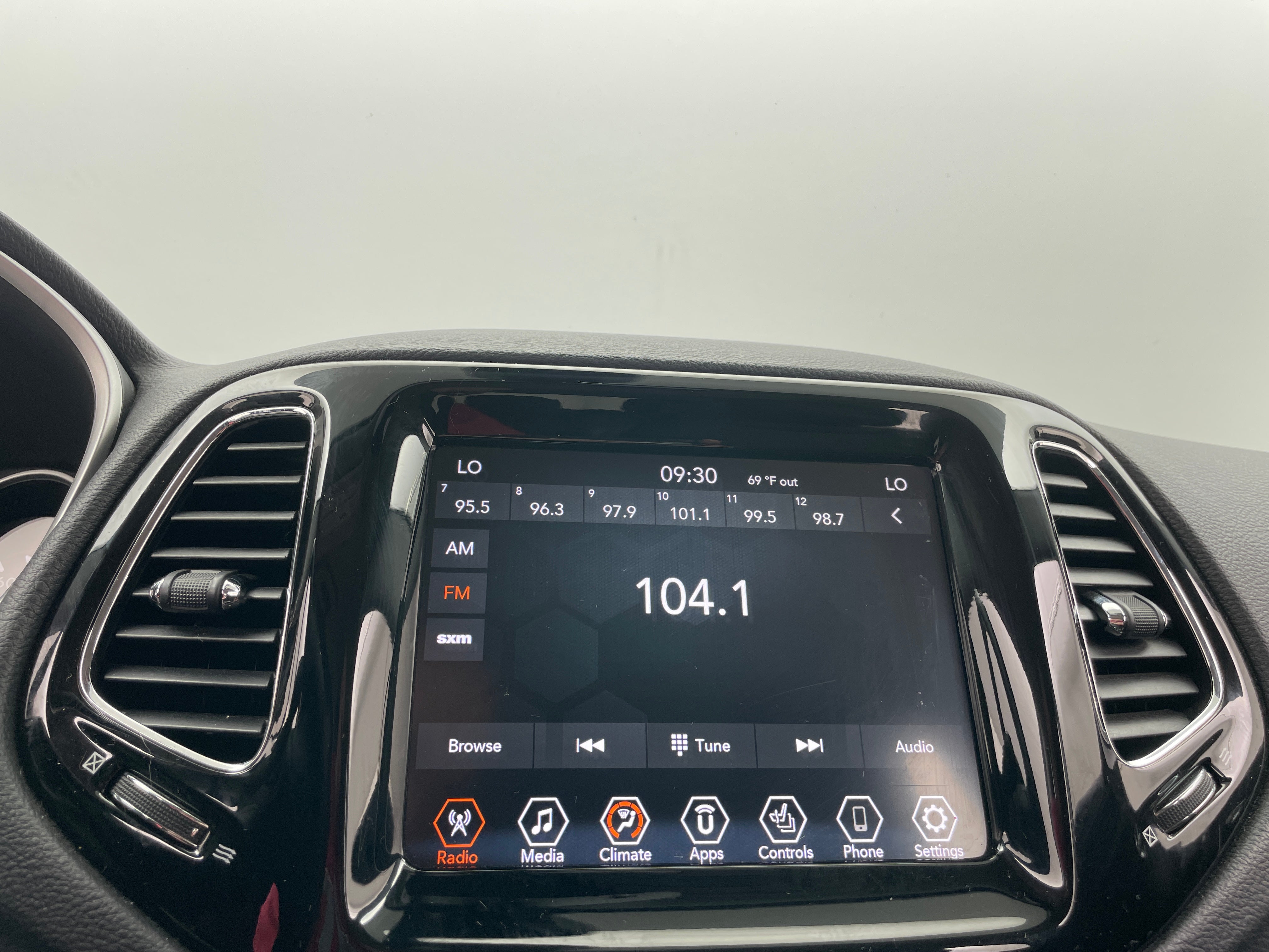 2019 Jeep Compass Limited 3