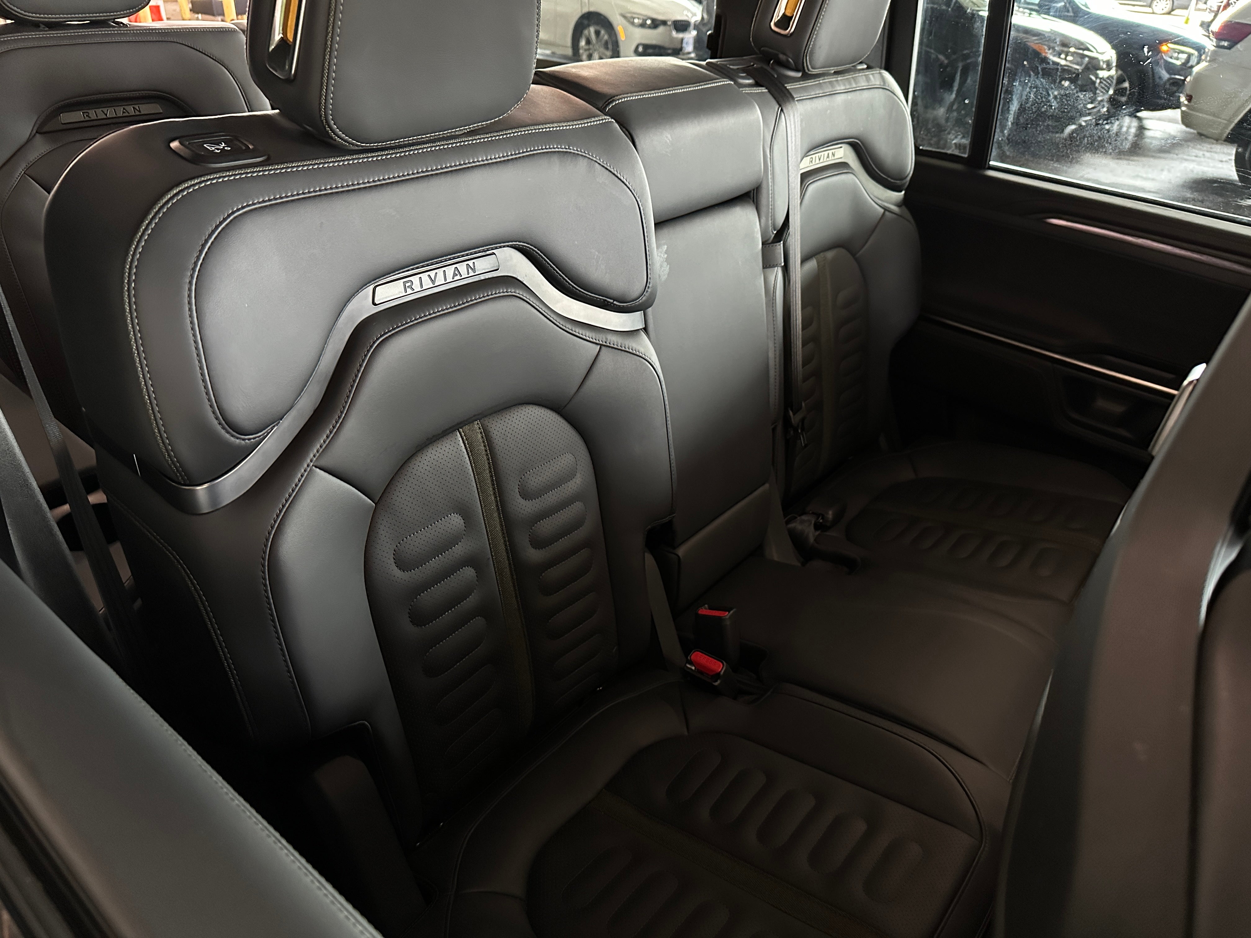 2023 Rivian R1S Launch Edition 5