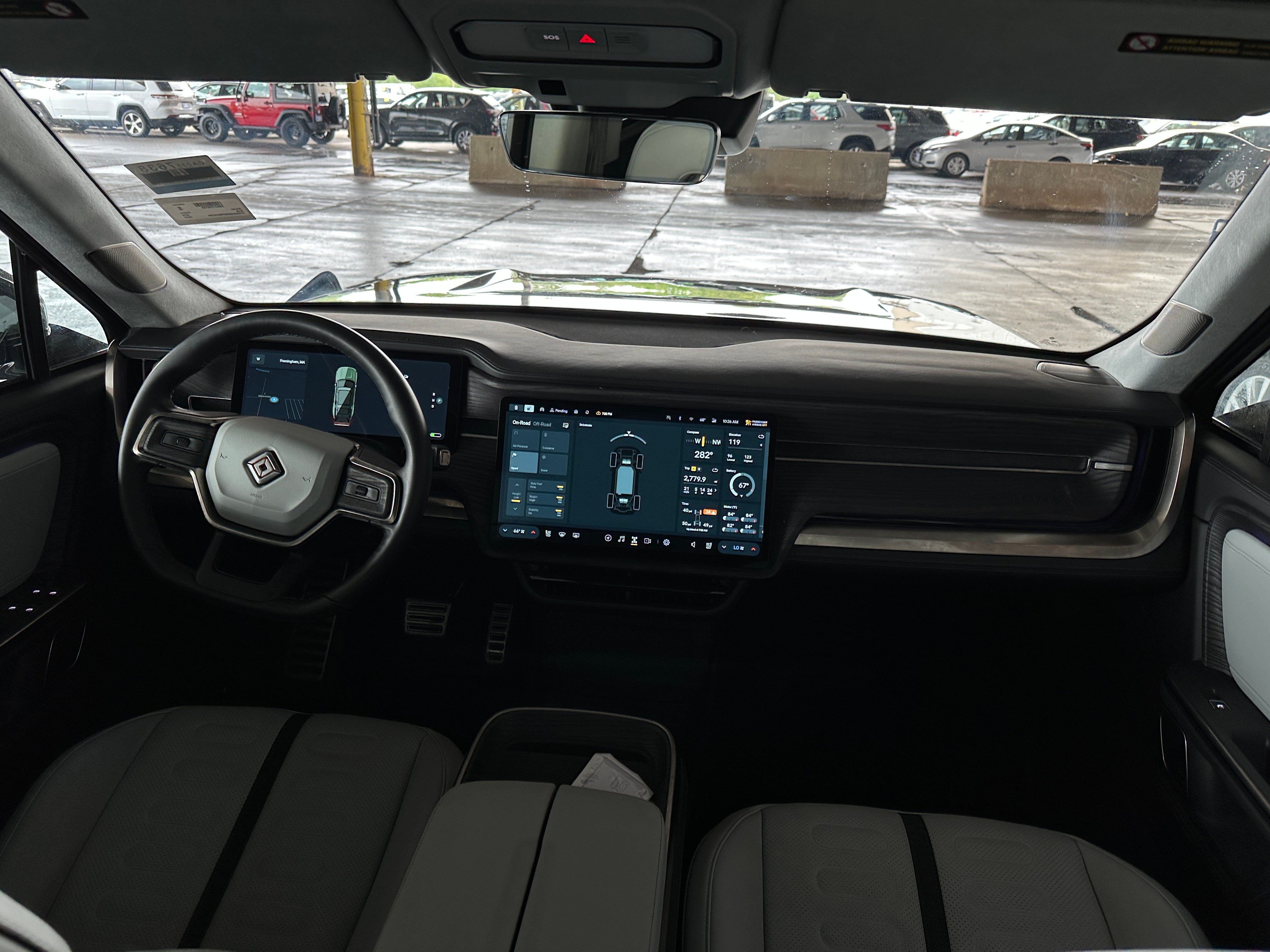 2023 Rivian R1S Adventure 2