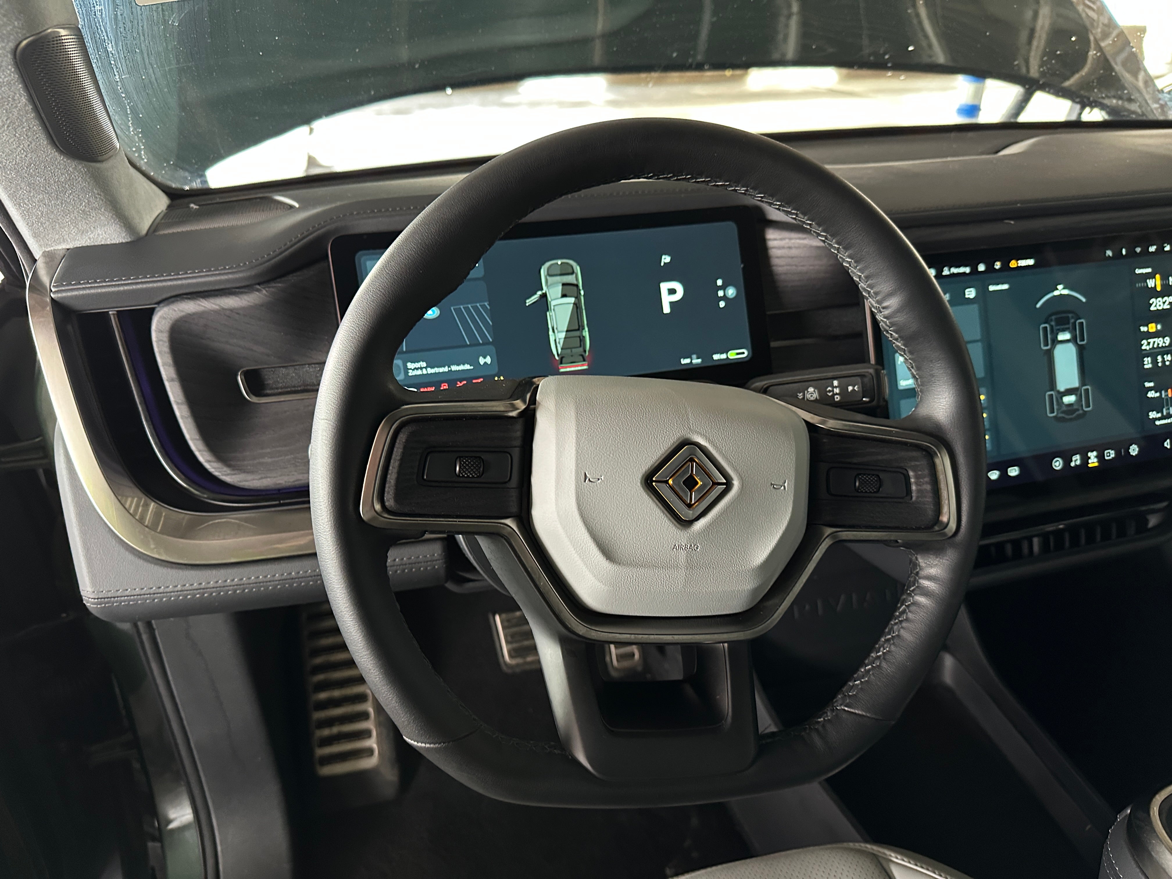 2023 Rivian R1S Adventure 4