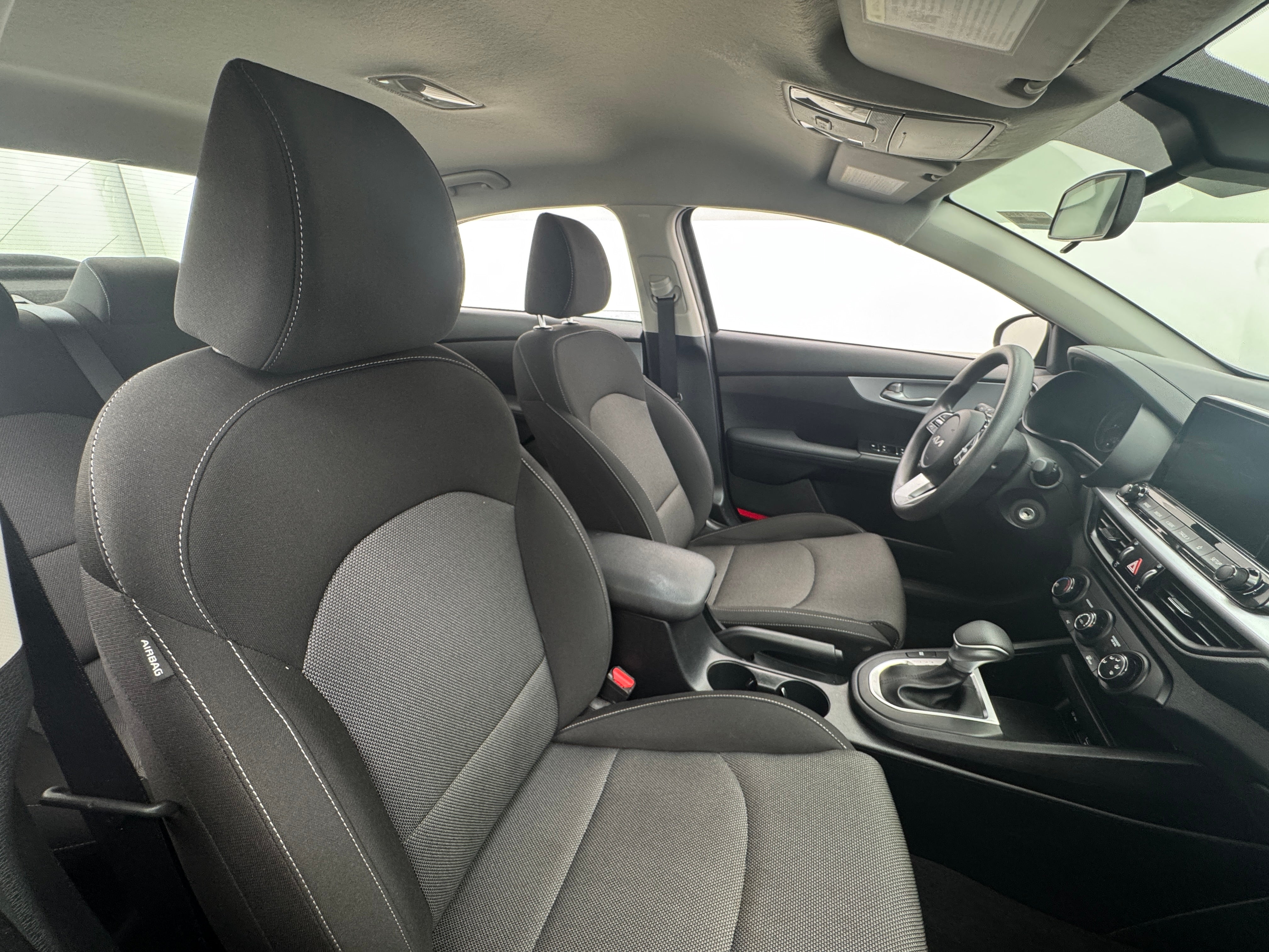 2024 Kia Forte LXS 2