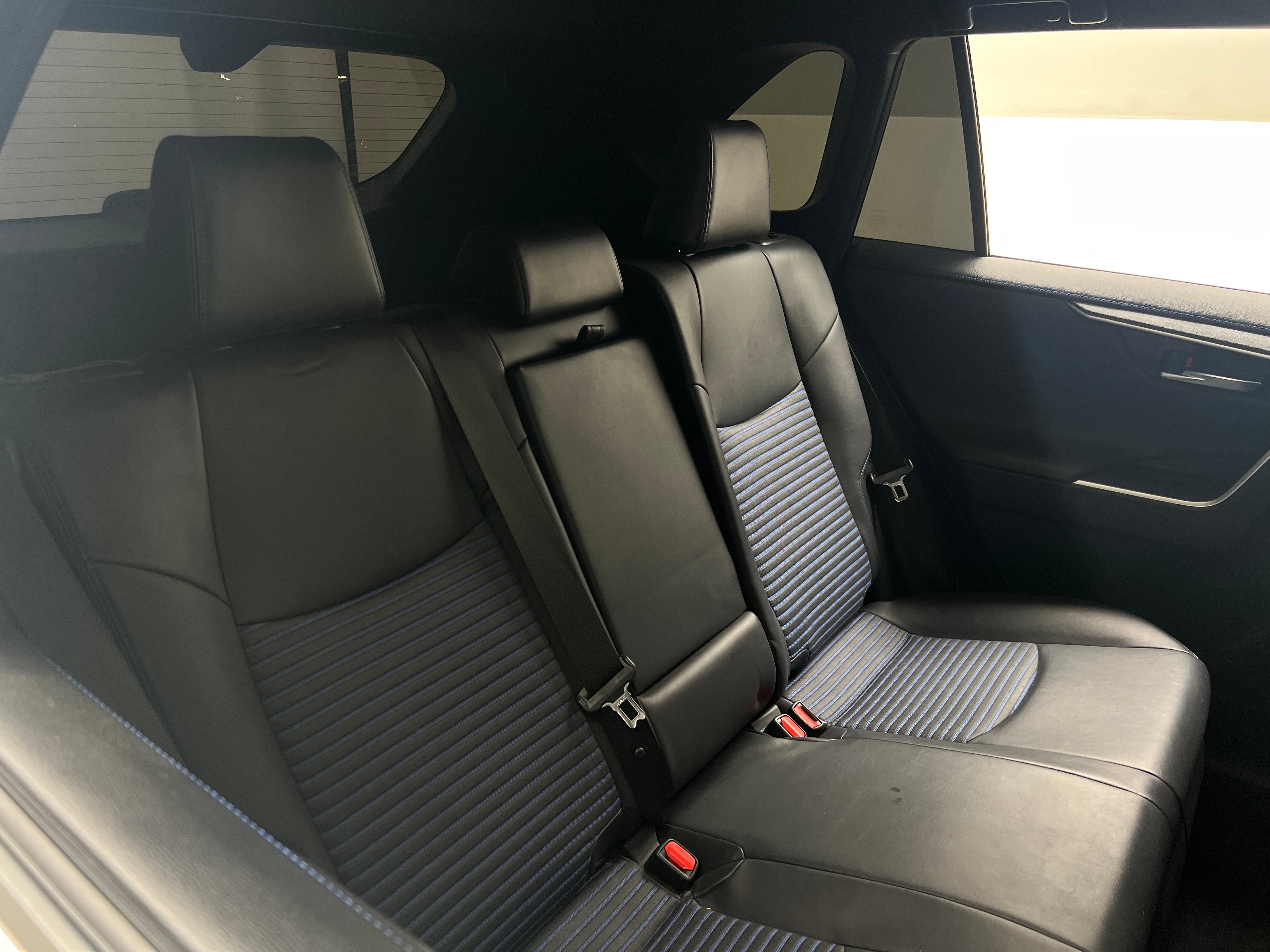 2019 Toyota RAV4 XSE 5