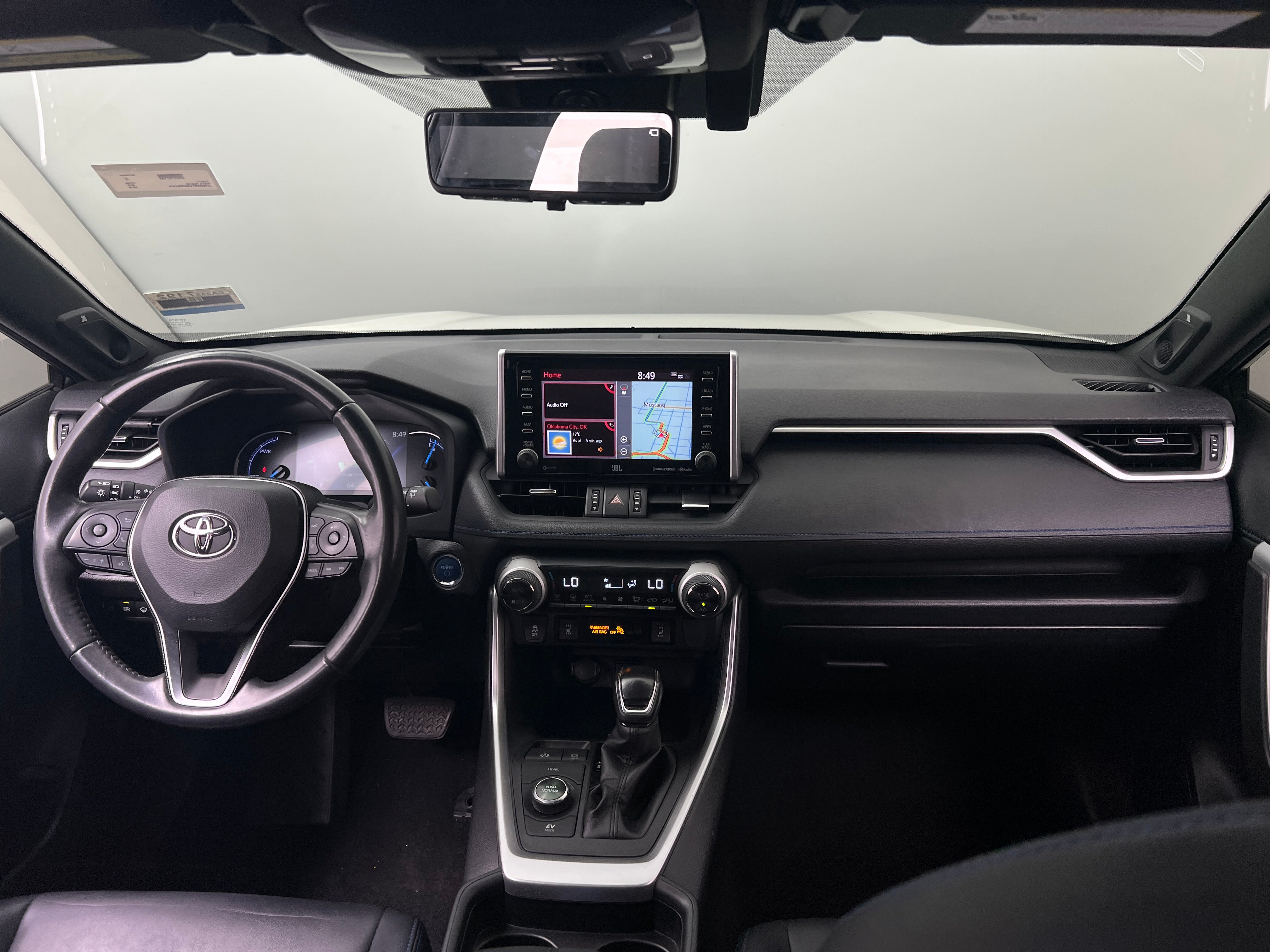 2019 Toyota RAV4 XSE 2