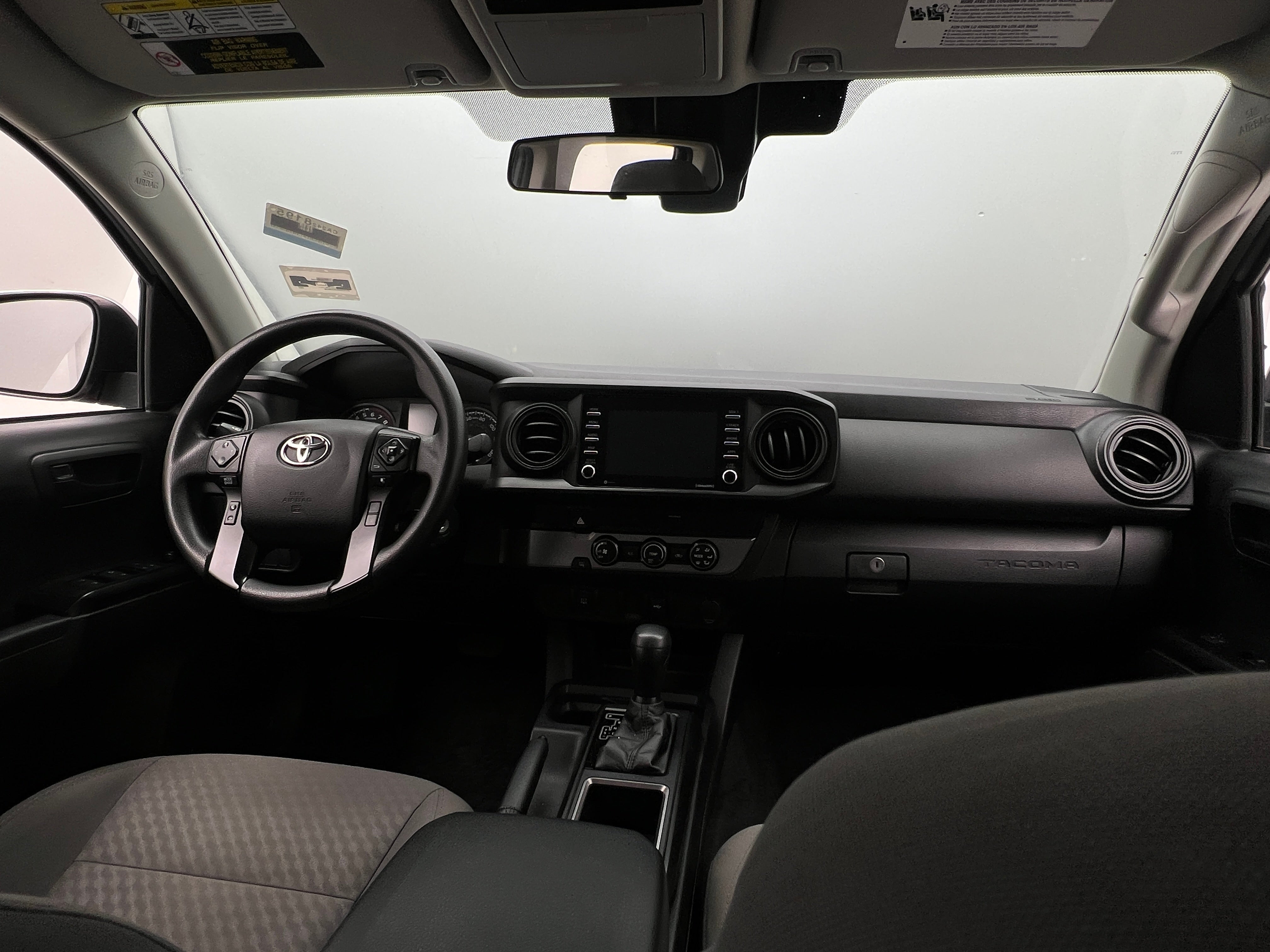 2022 Toyota Tacoma SR5 3