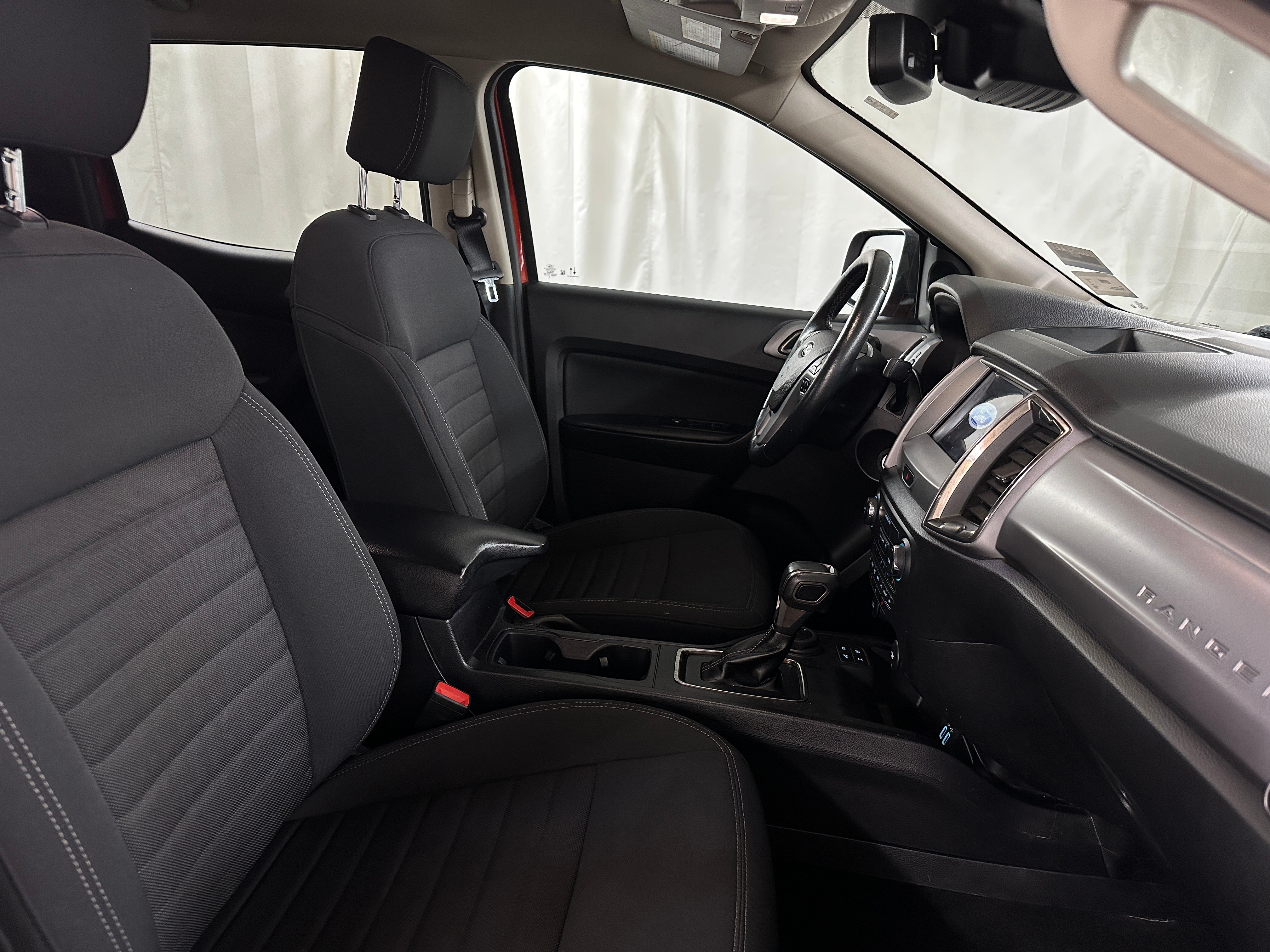 2022 Ford Ranger XLT 2