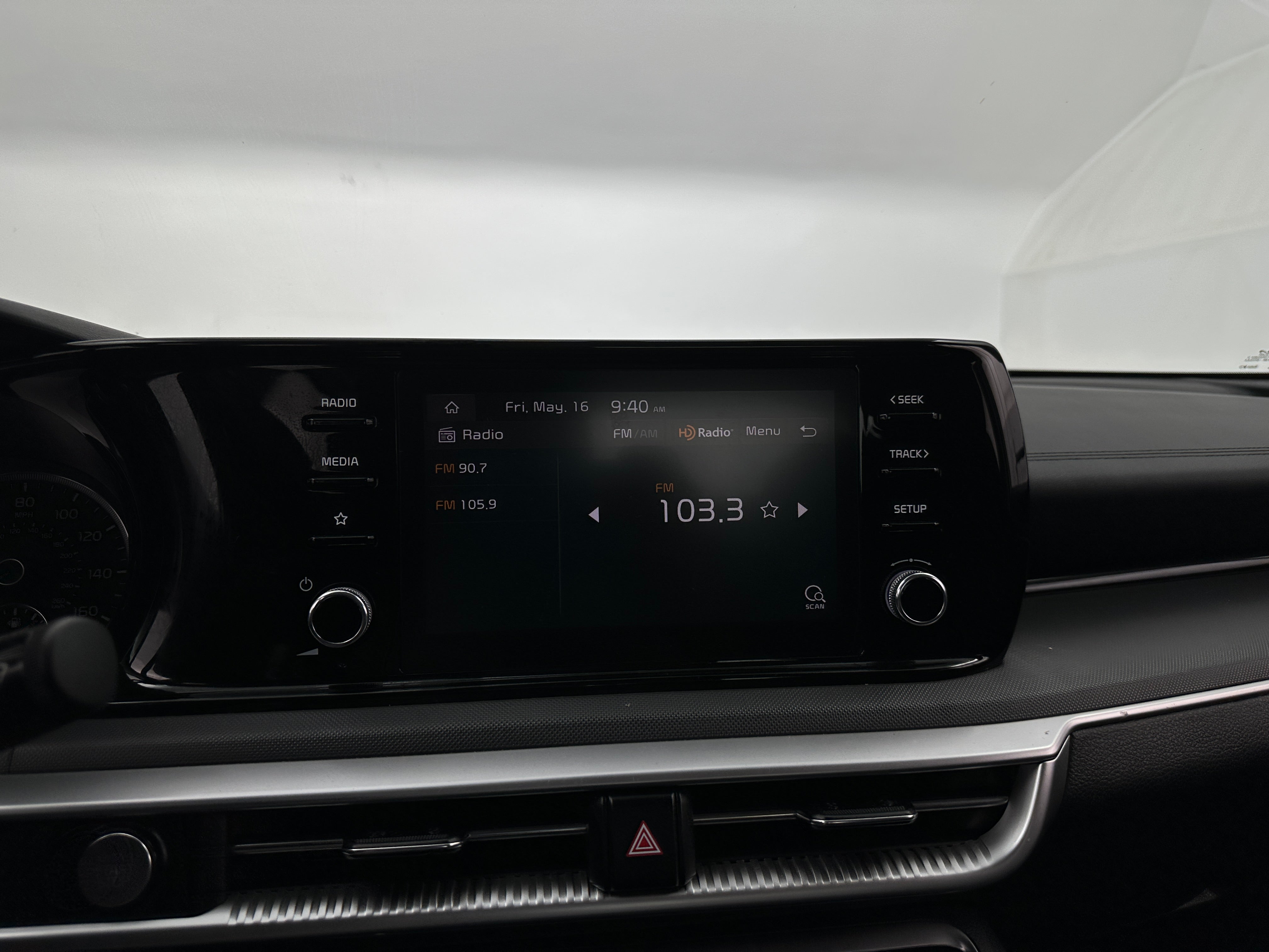 2023 Kia K5 LXS 4