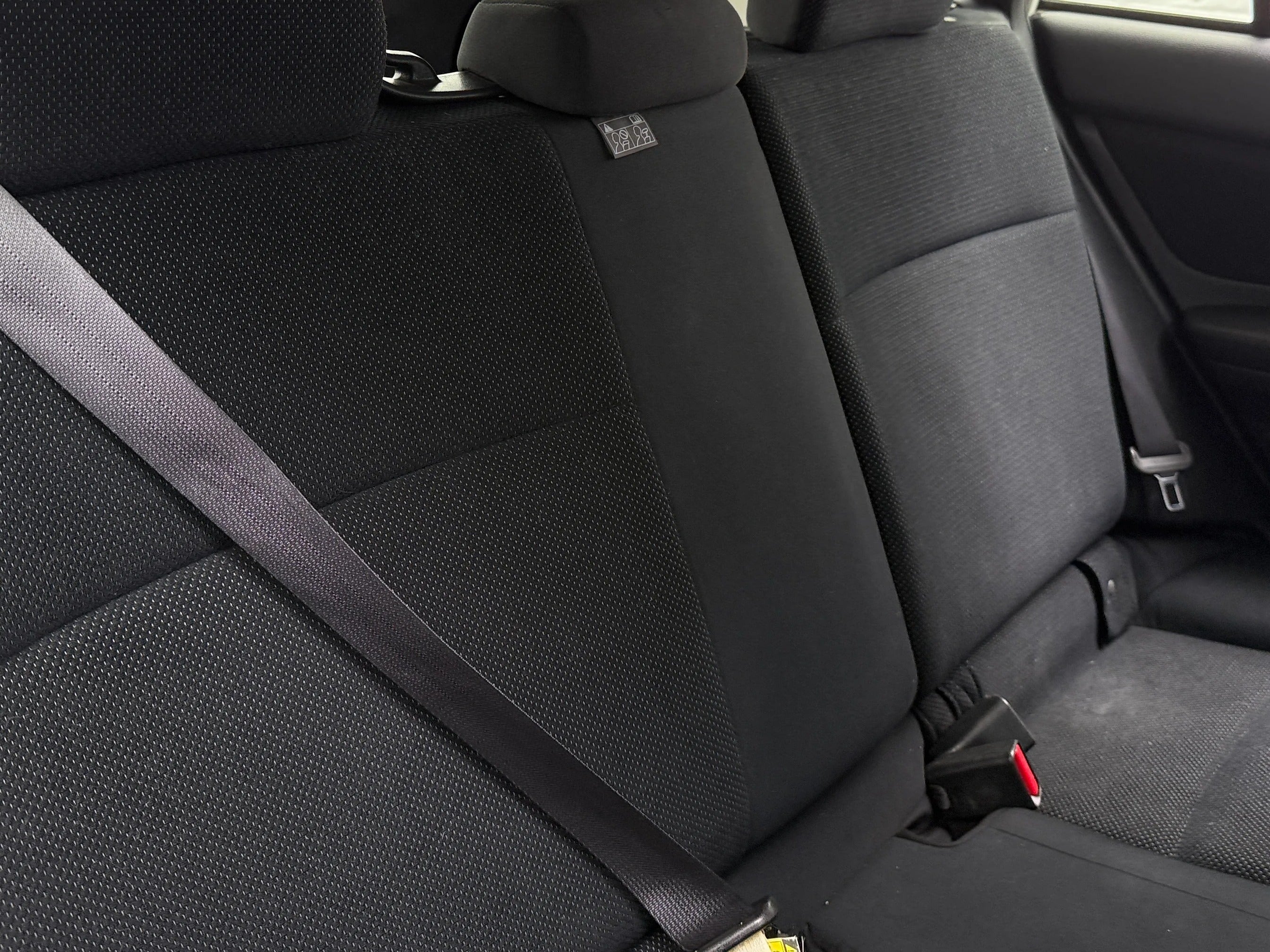 2016 Subaru Impreza Premium 6