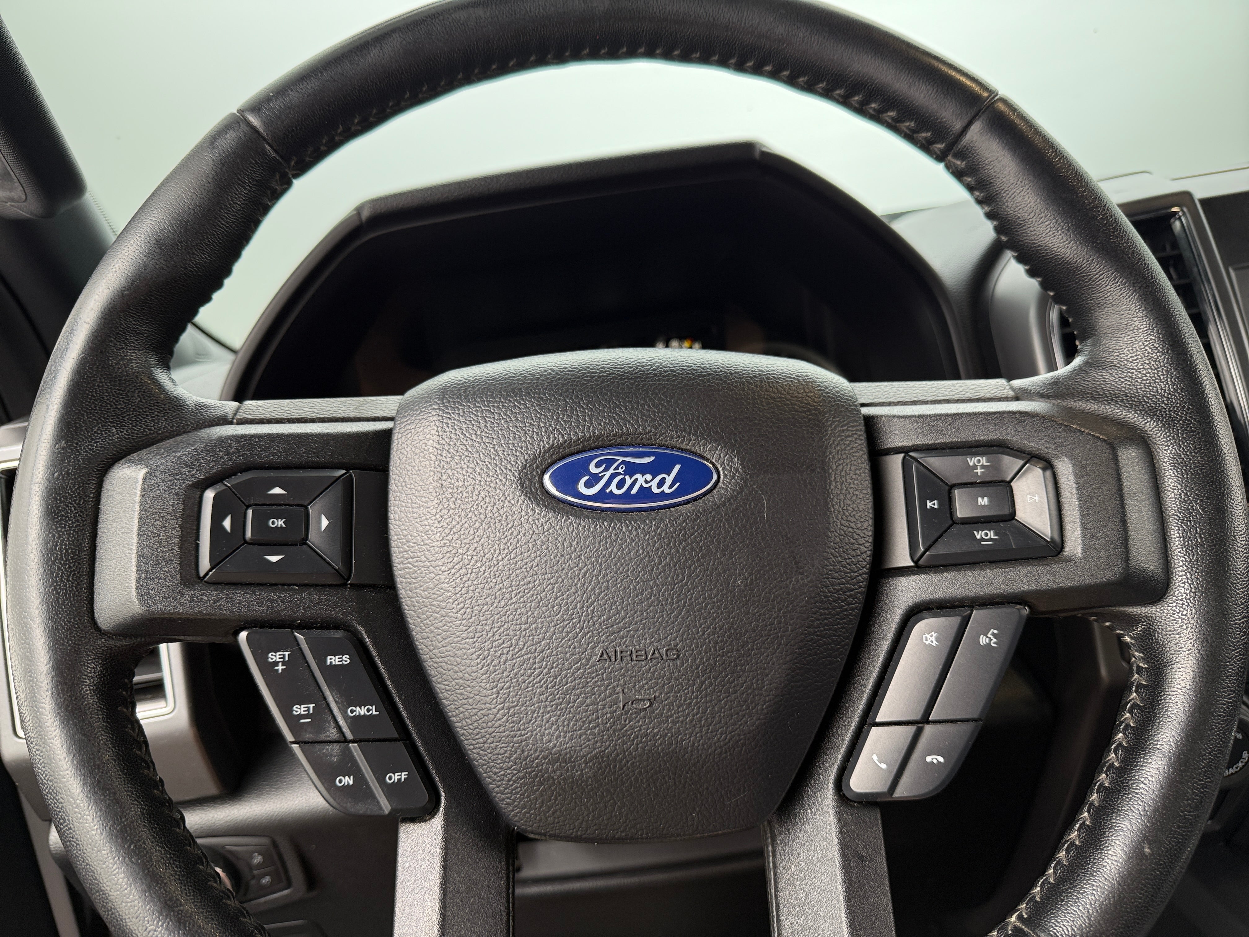 2019 Ford Econoline E-150 5
