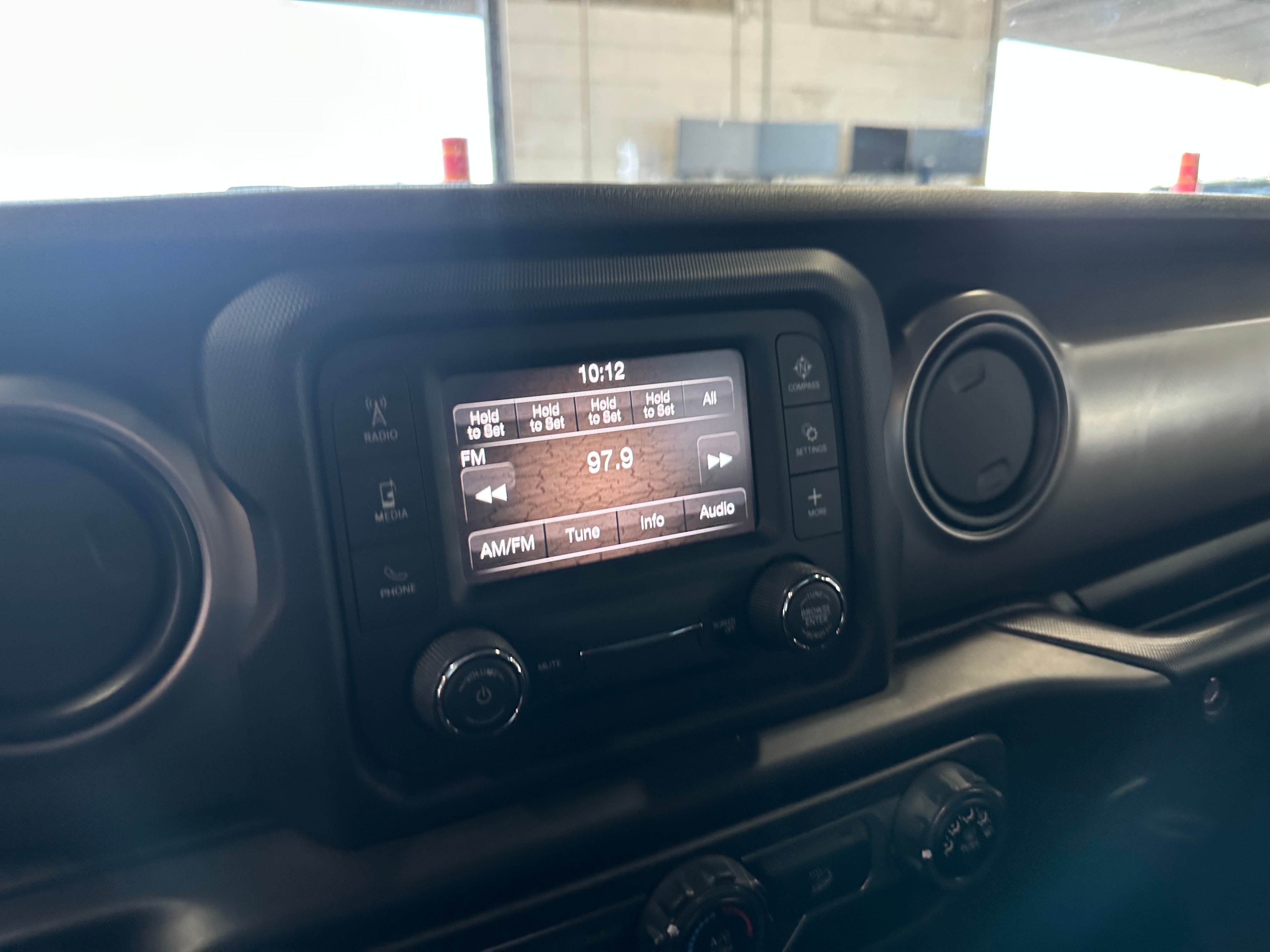 2020 Jeep Wrangler Sport S 4