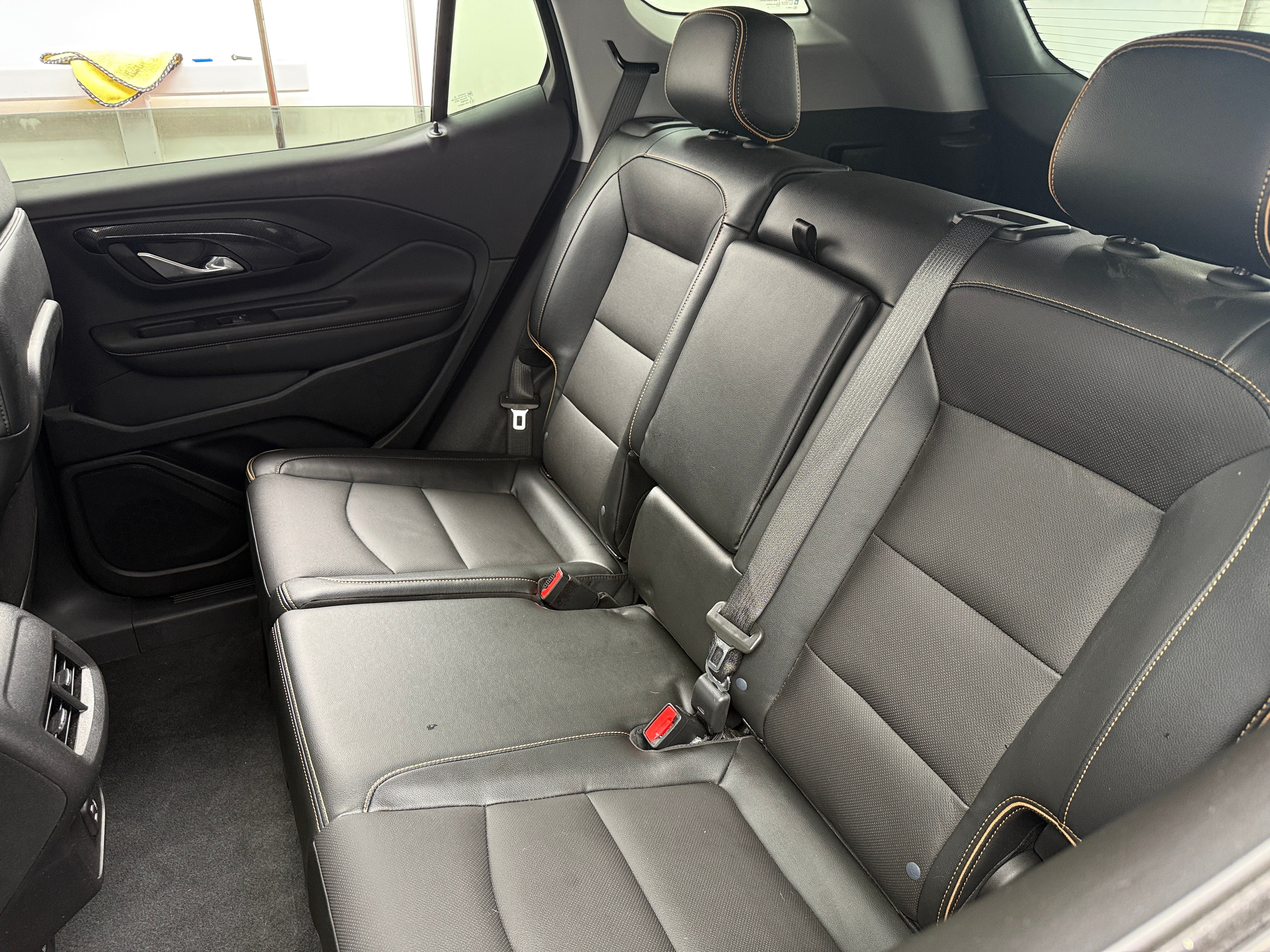 2023 GMC Terrain AT4 5