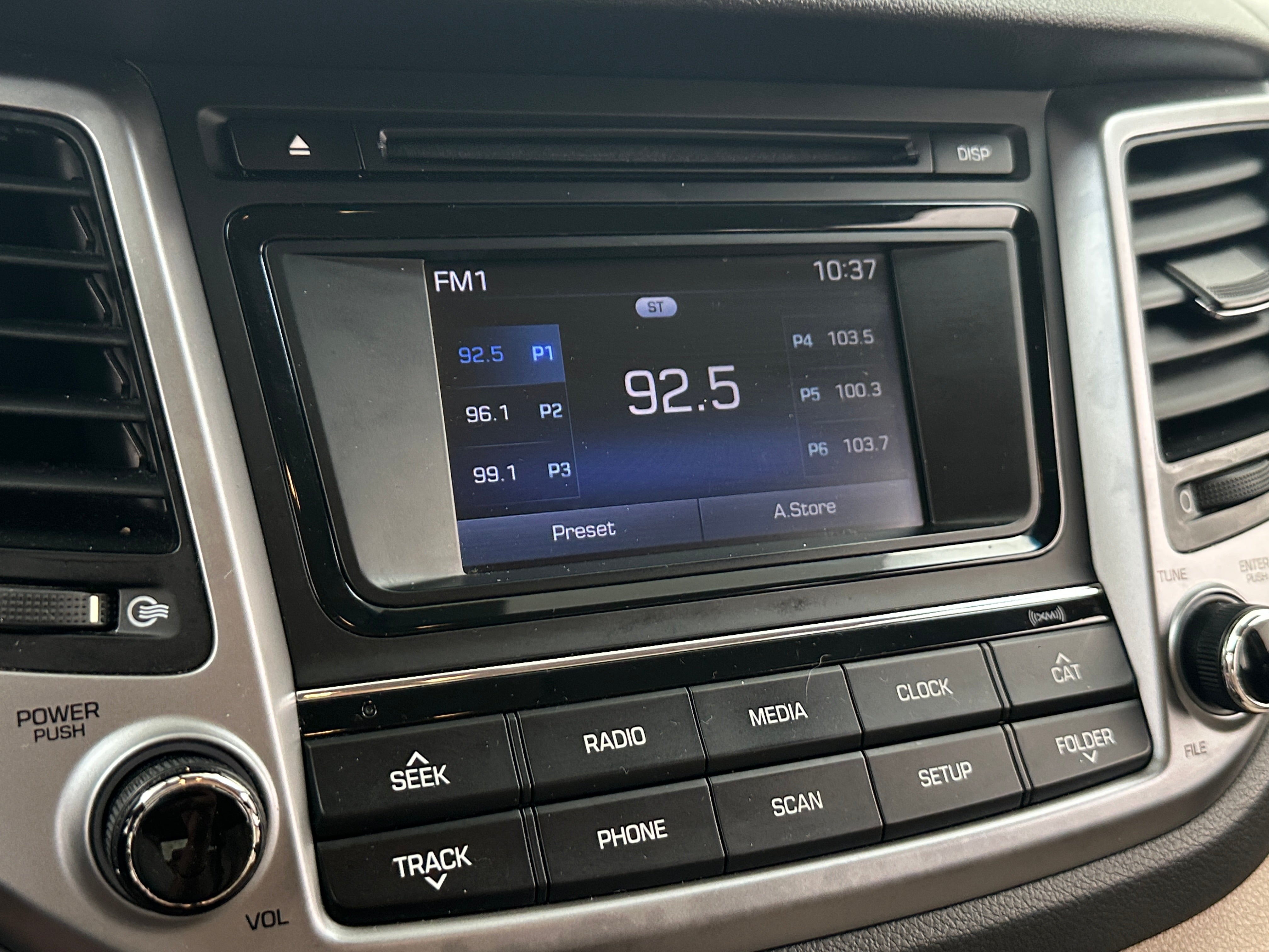 2017 Hyundai Tucson Sport 4
