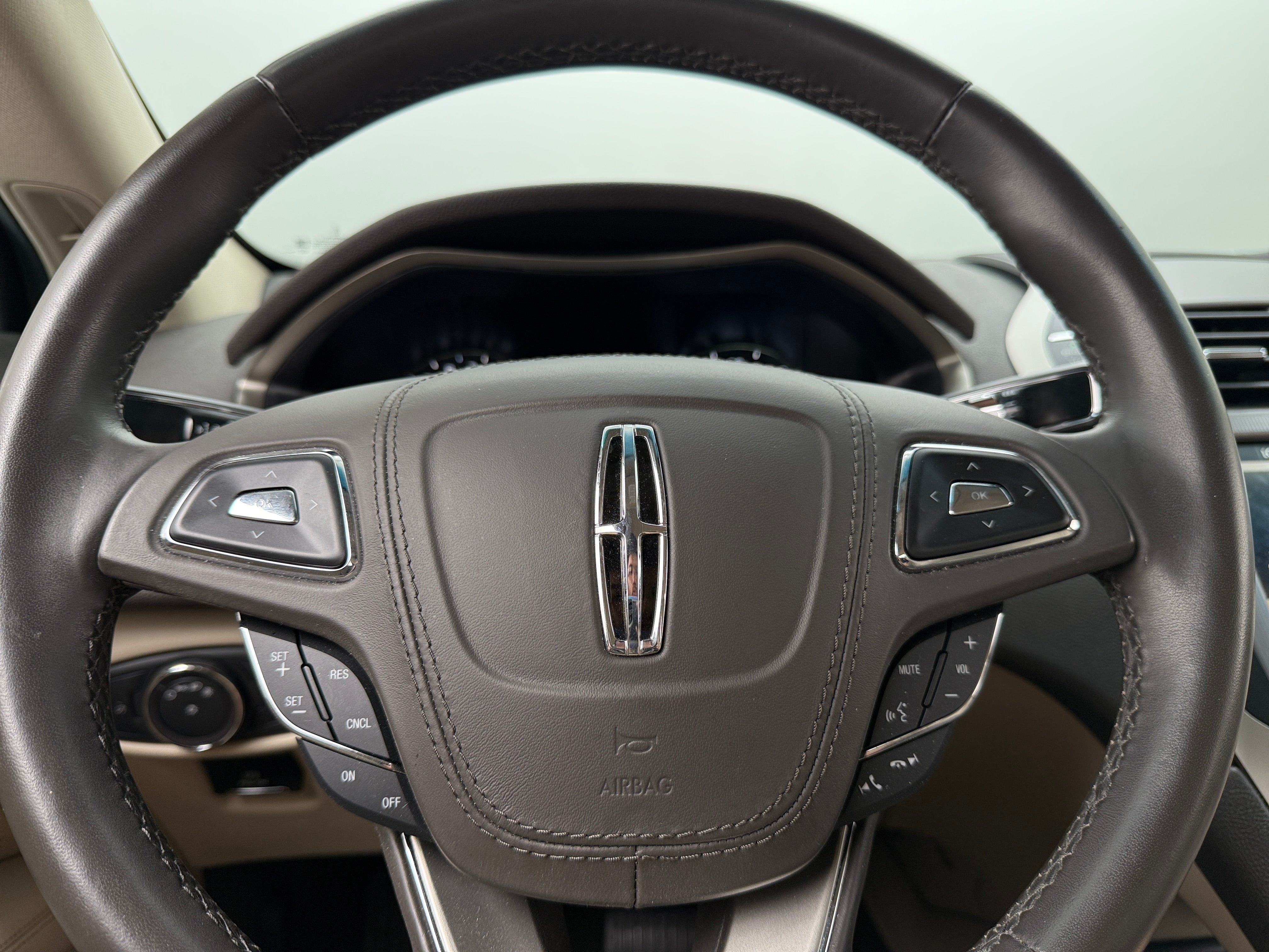 2019 Lincoln MKZ Base 4