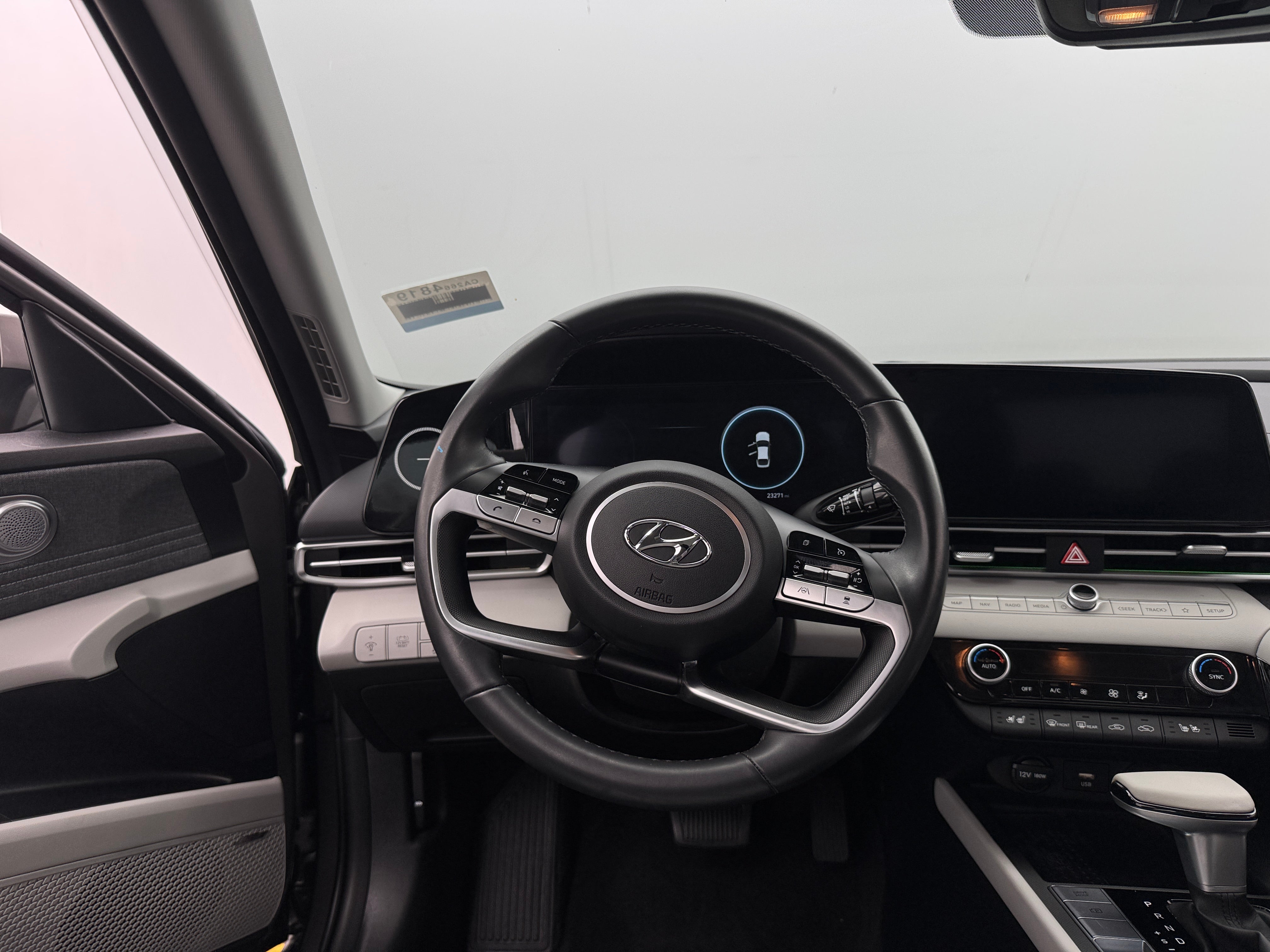2022 Hyundai Elantra Limited Edition 4