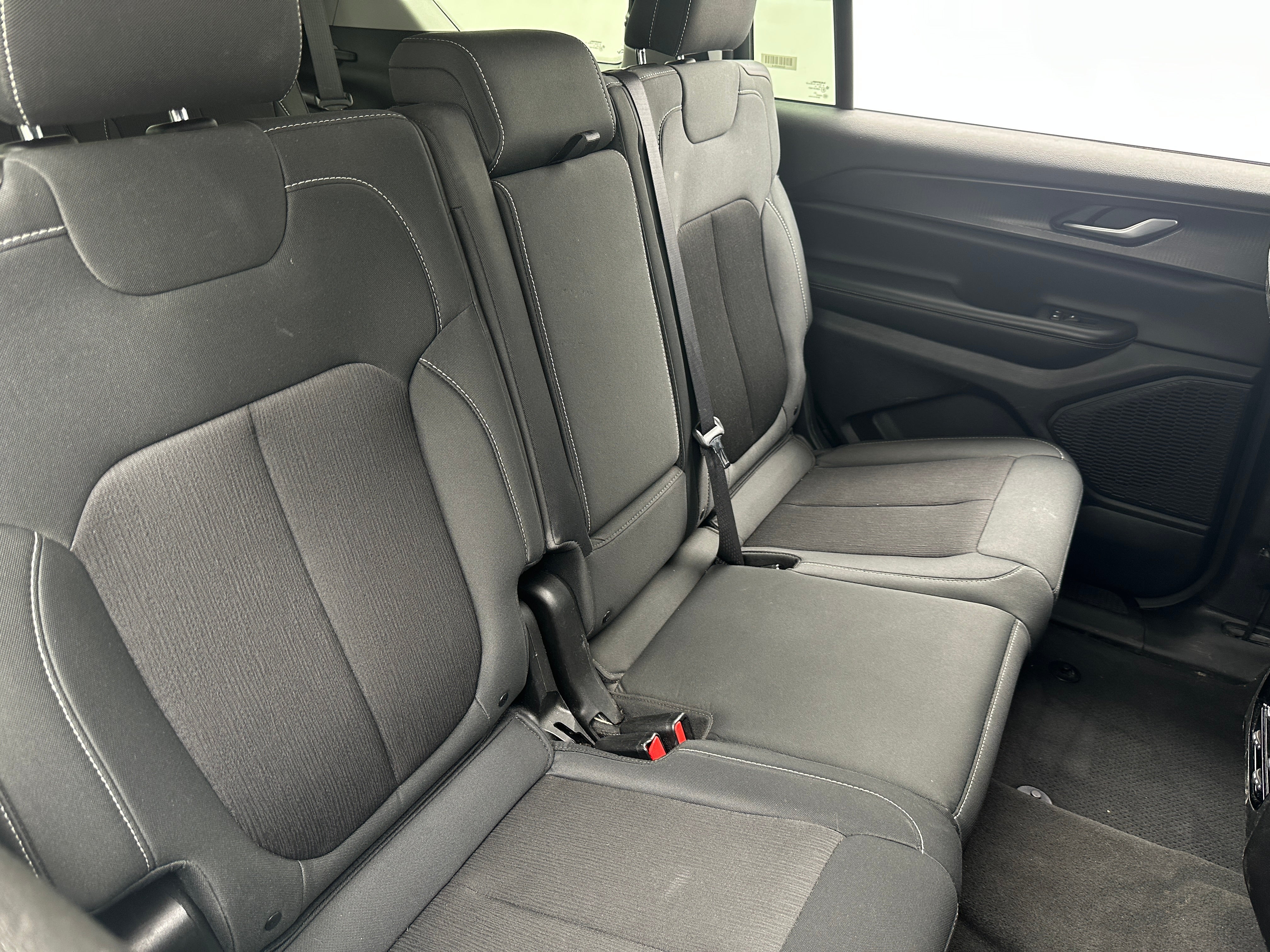 2023 Jeep Grand Cherokee L Laredo 6