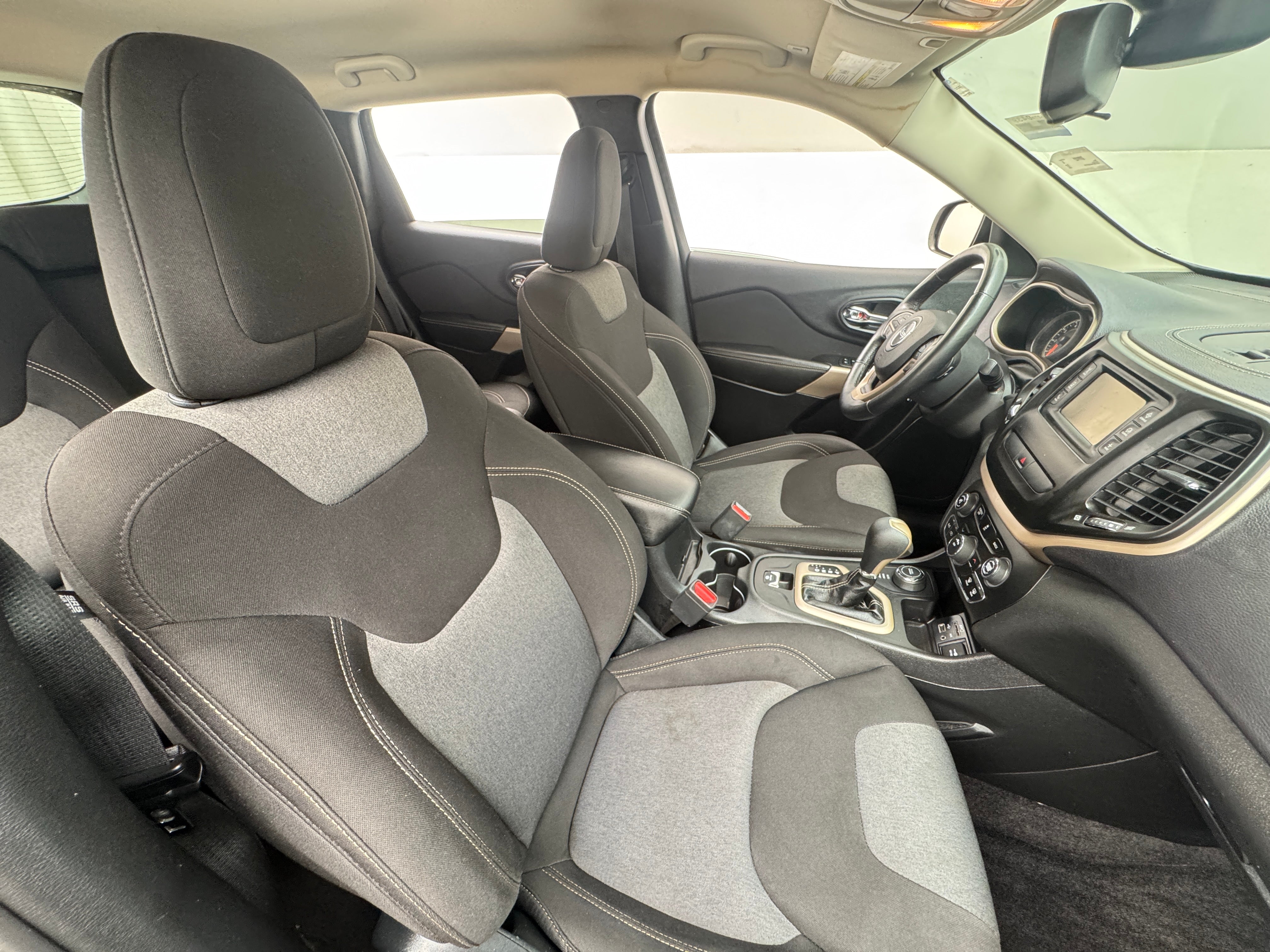2018 Jeep Cherokee Latitude 2