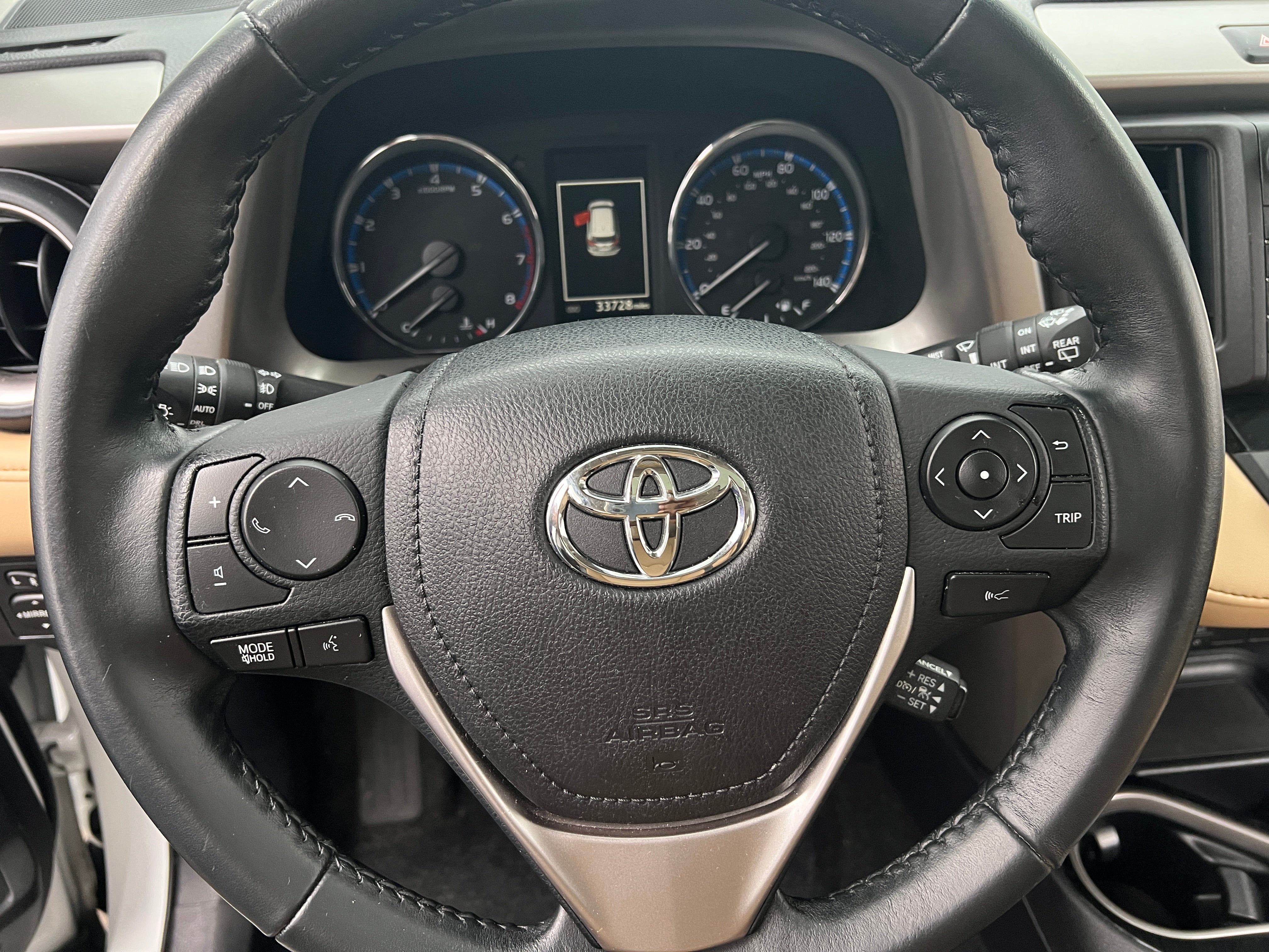 2018 Toyota RAV4 Limited 4