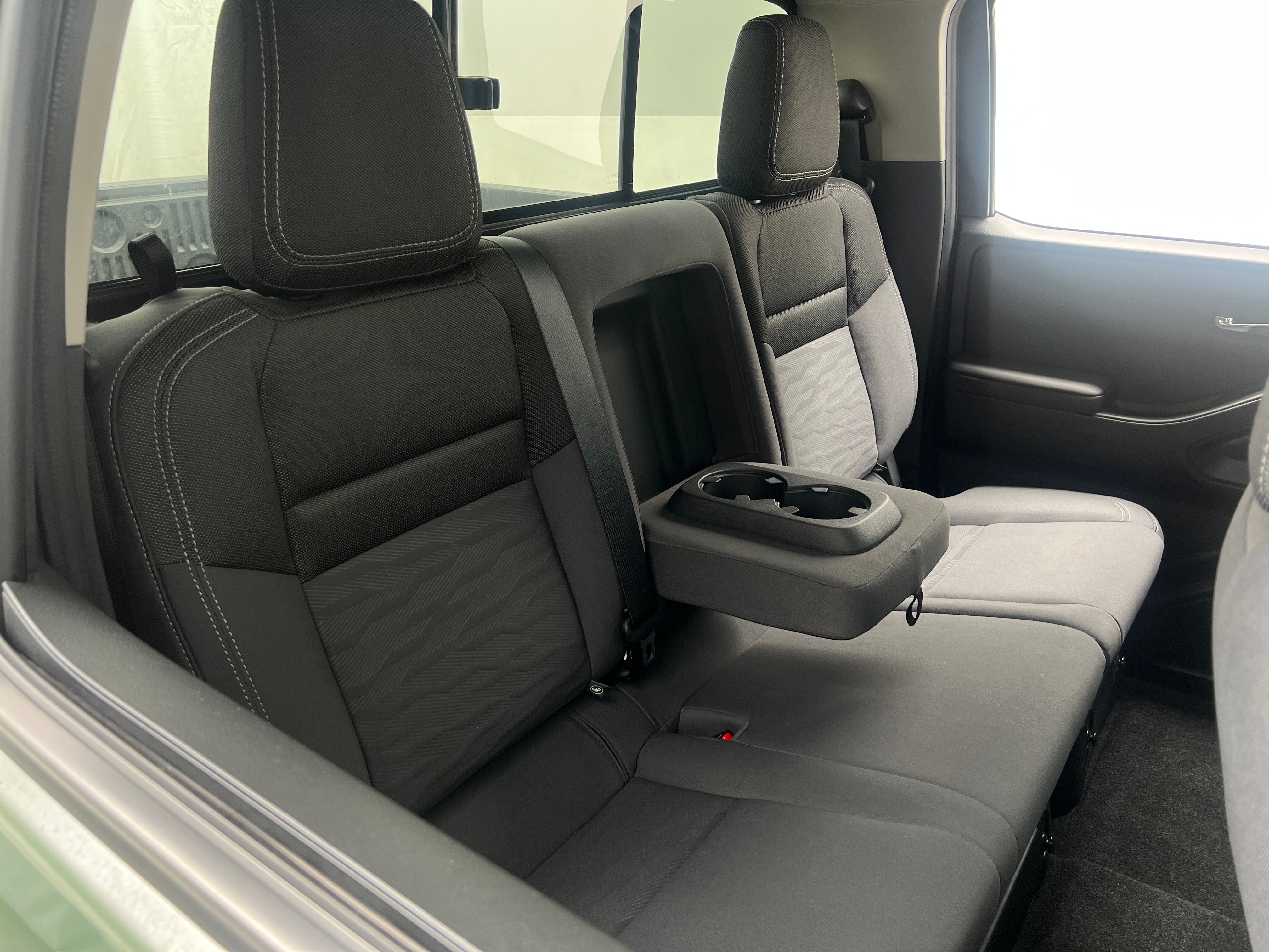2022 Nissan Frontier SV 6