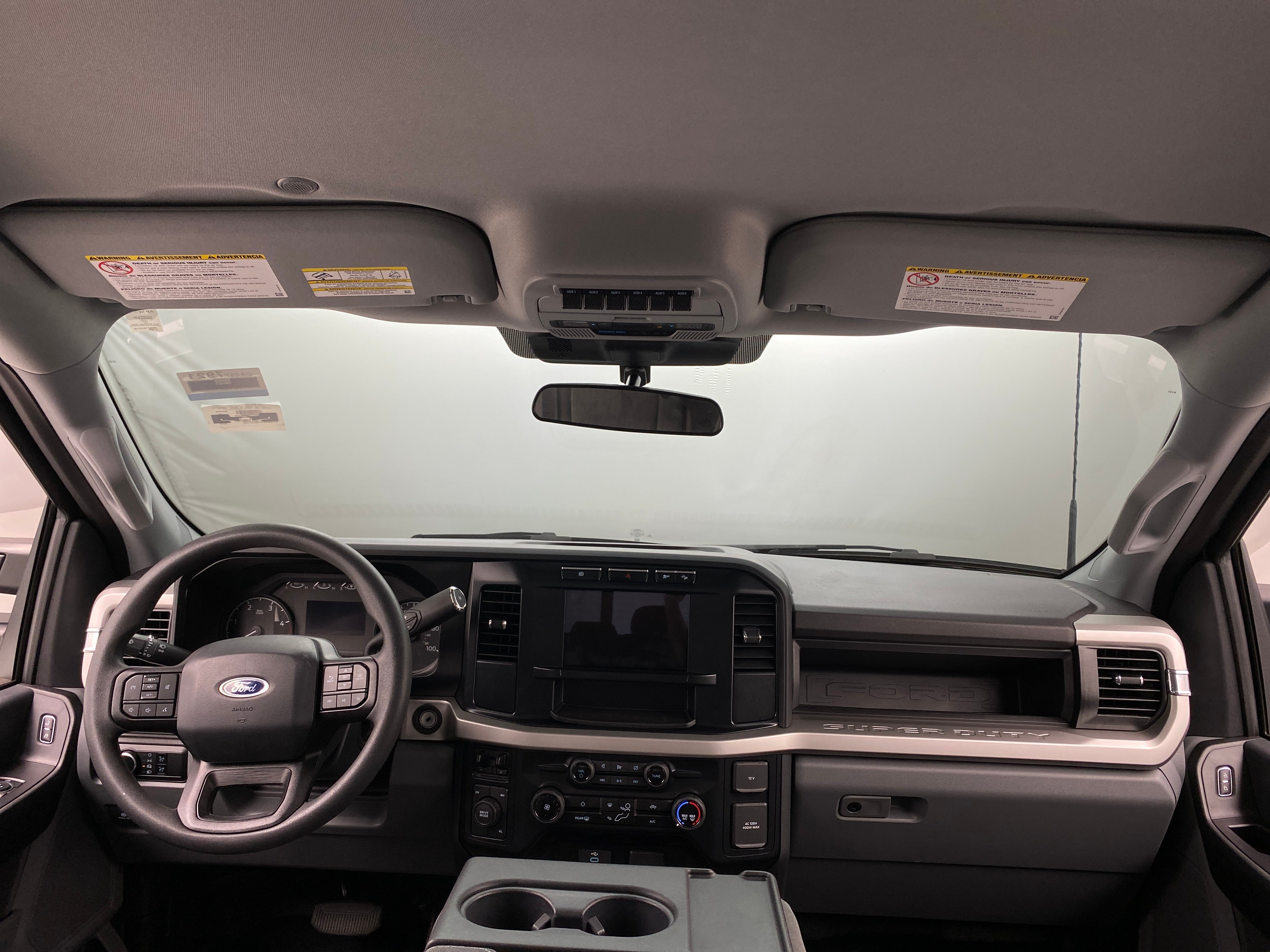 2024 Ford Econoline E-350 3
