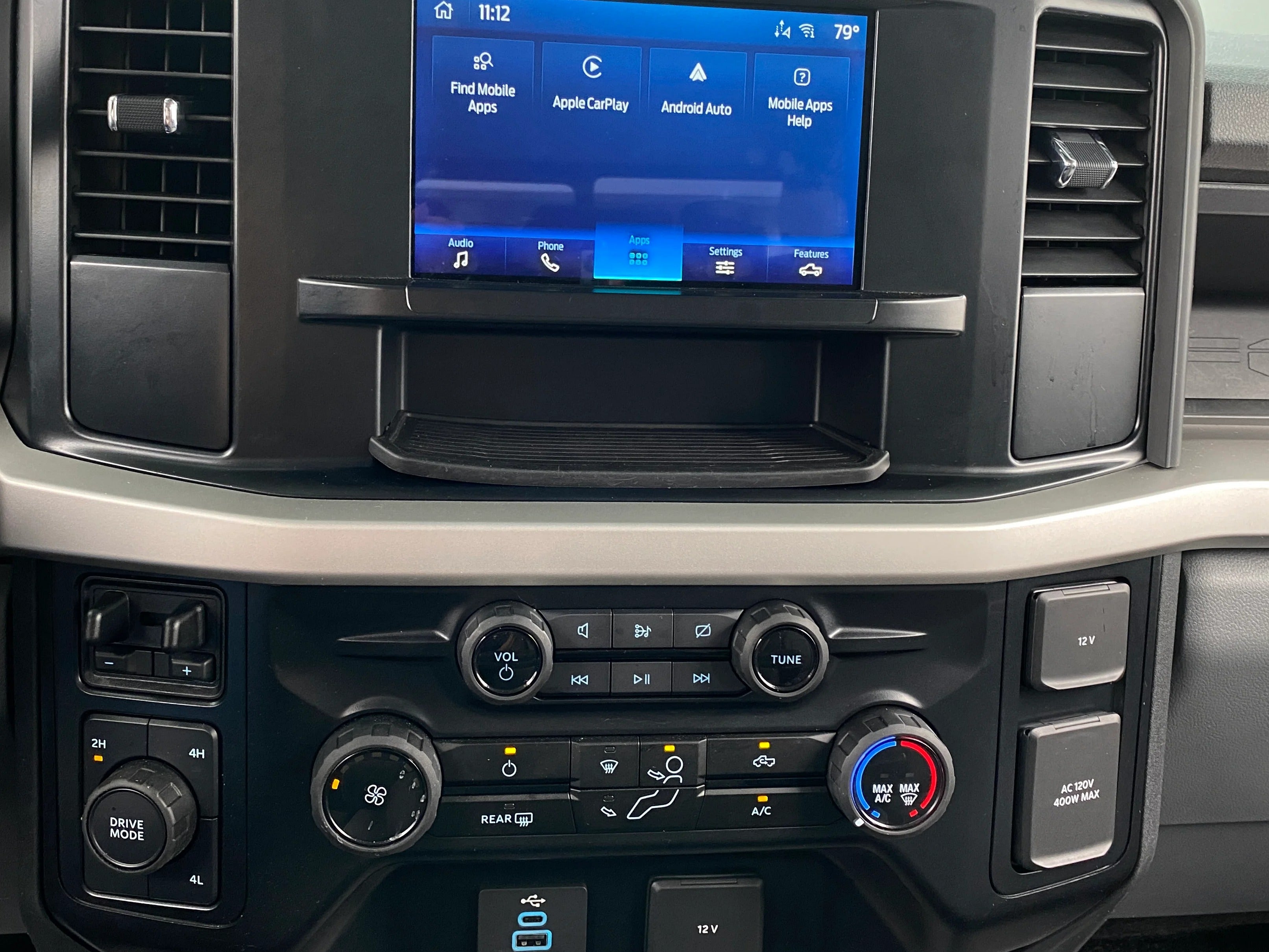 2024 Ford Econoline E-350 4