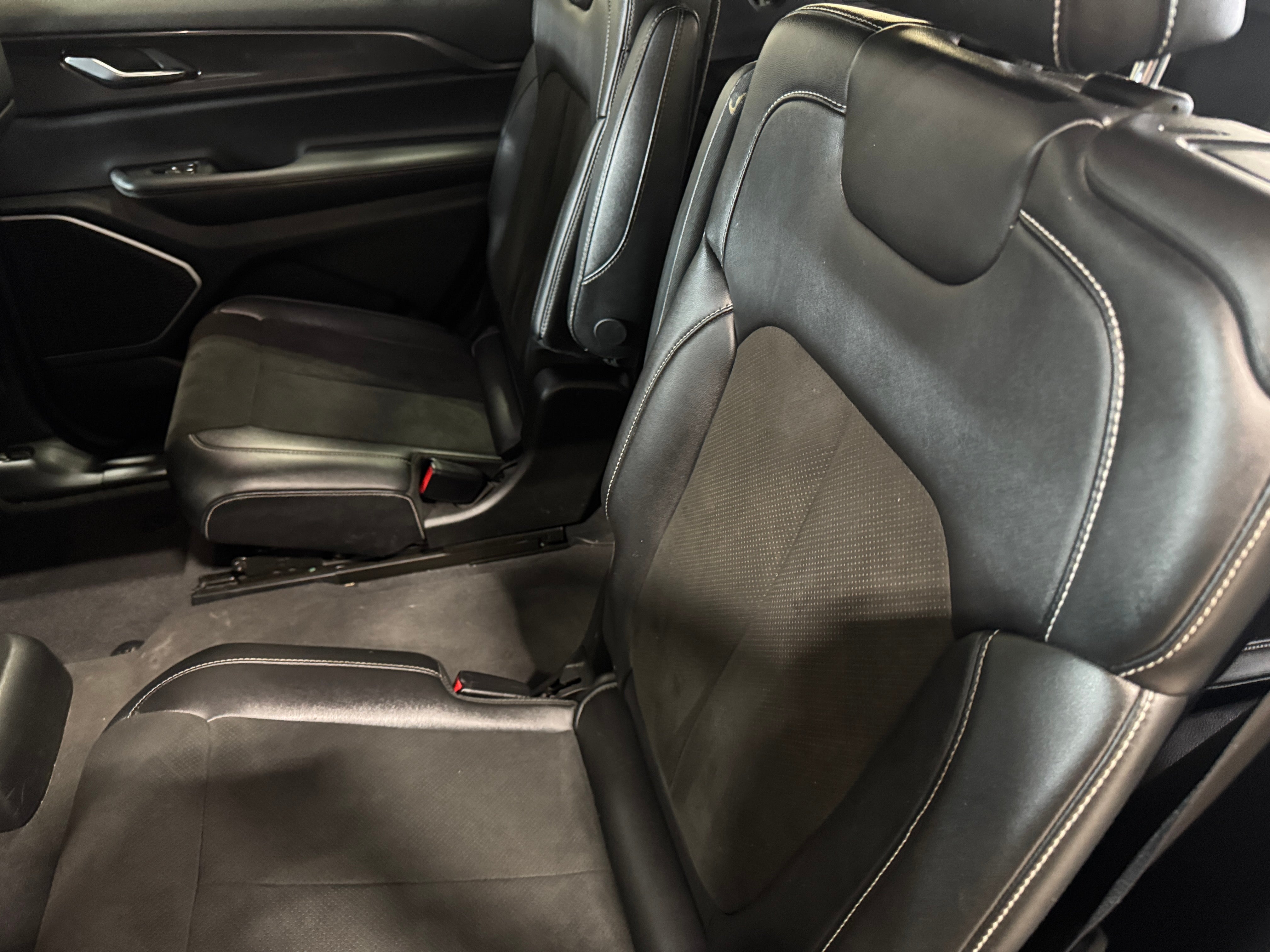 2022 Jeep Grand Cherokee L Altitude 6