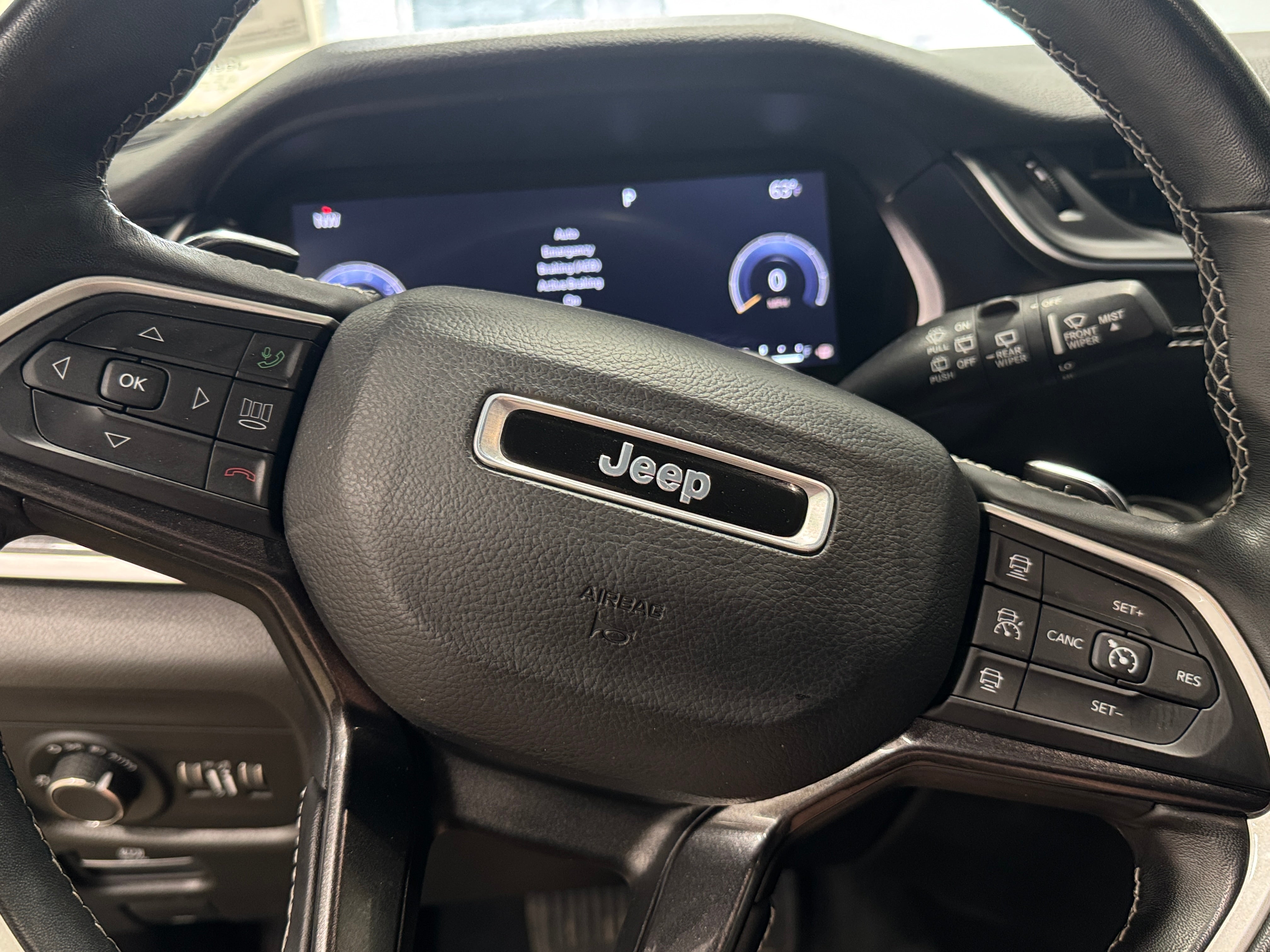 2022 Jeep Grand Cherokee L Altitude 5