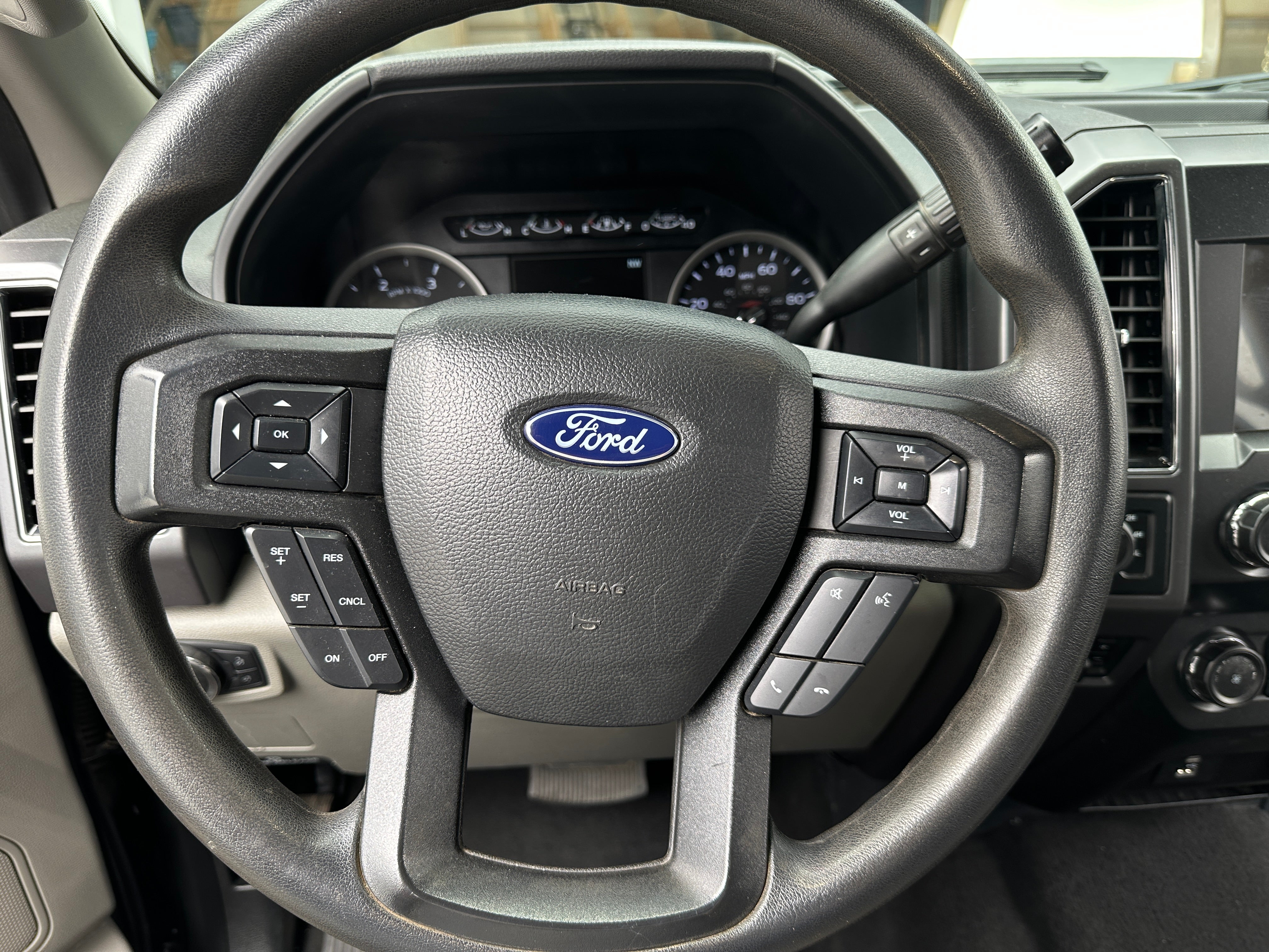 2022 Ford Econoline E-250 5