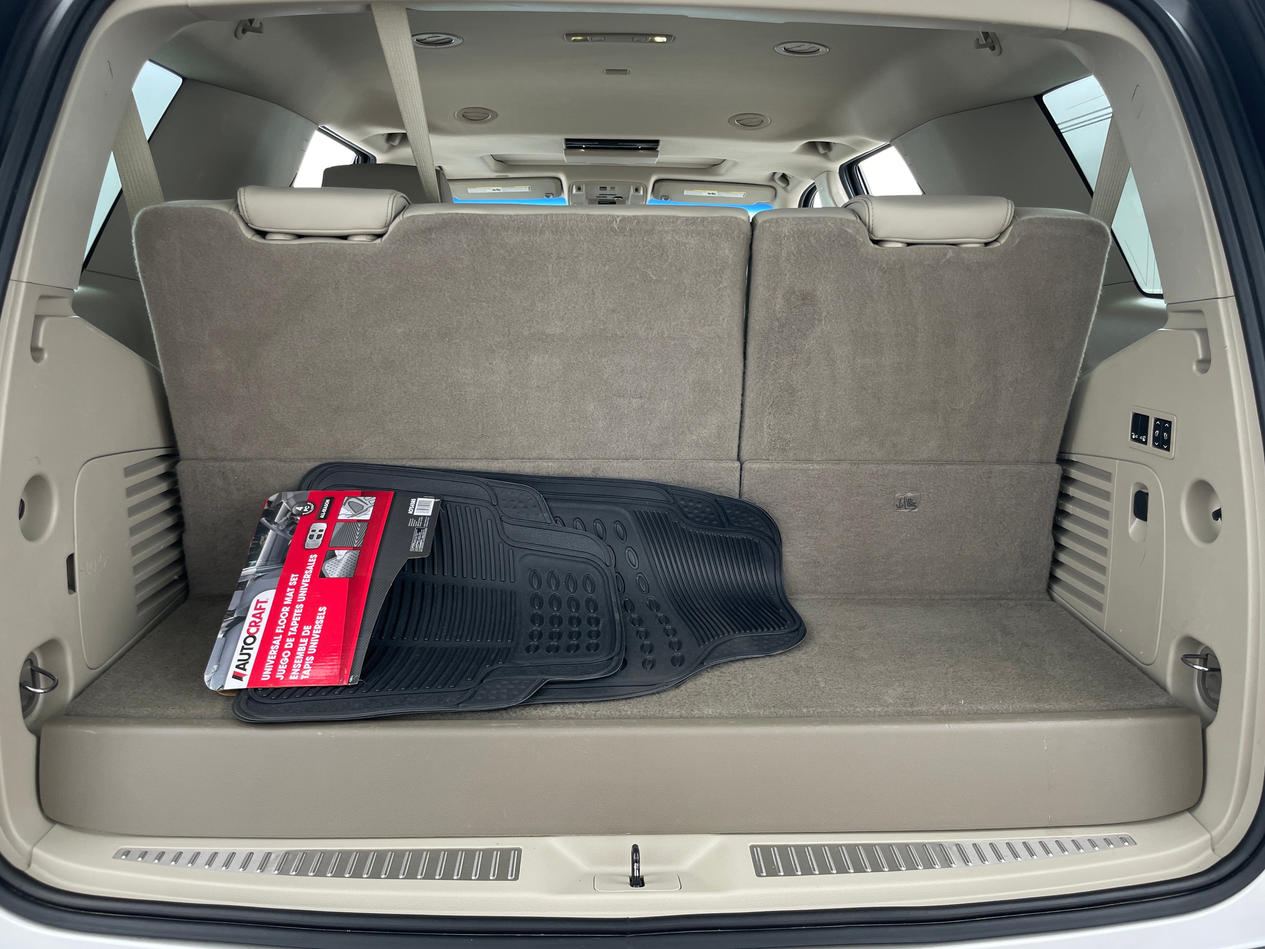 2020 GMC Yukon Denali 6