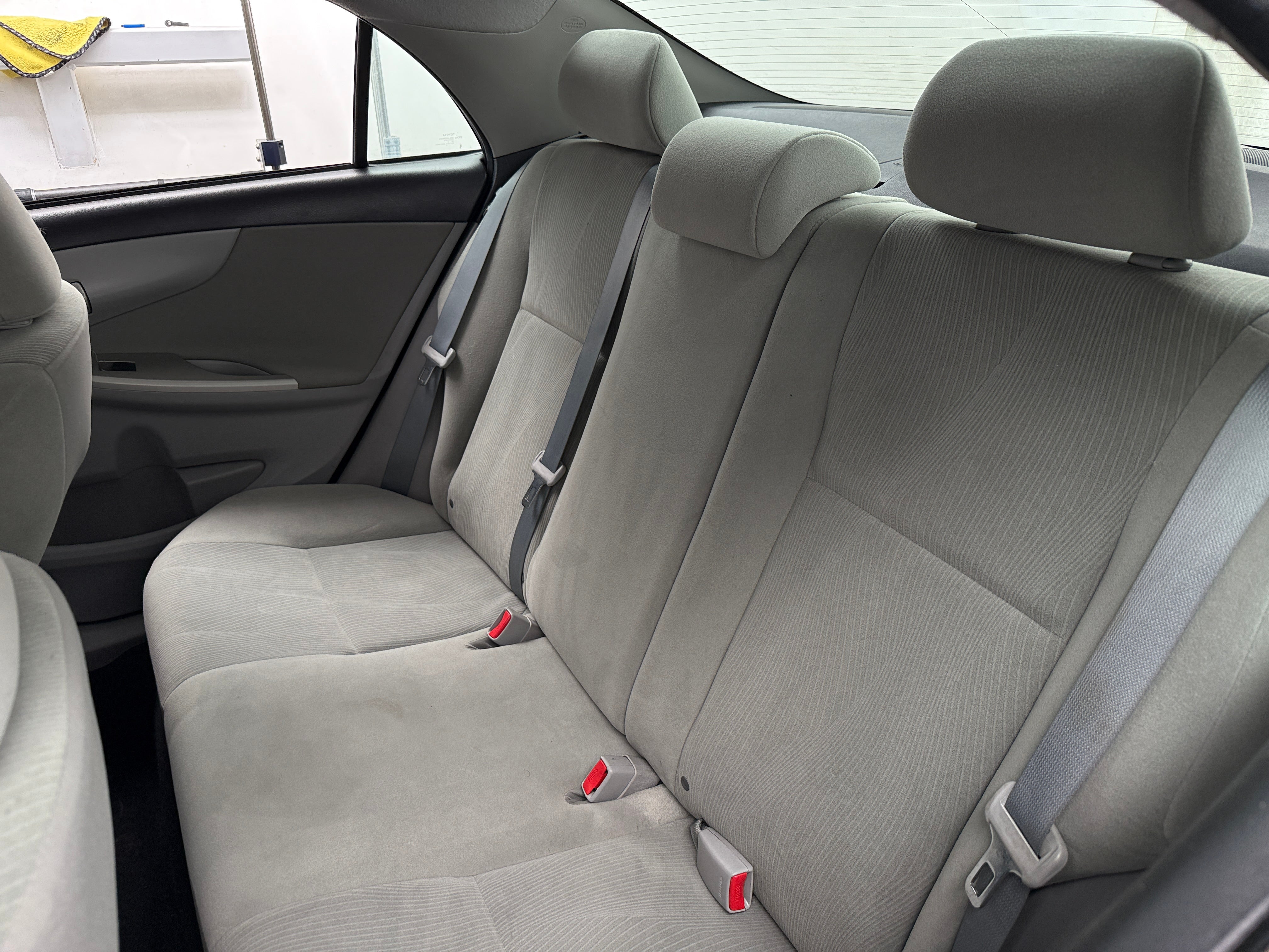 2013 Toyota Corolla LE 6