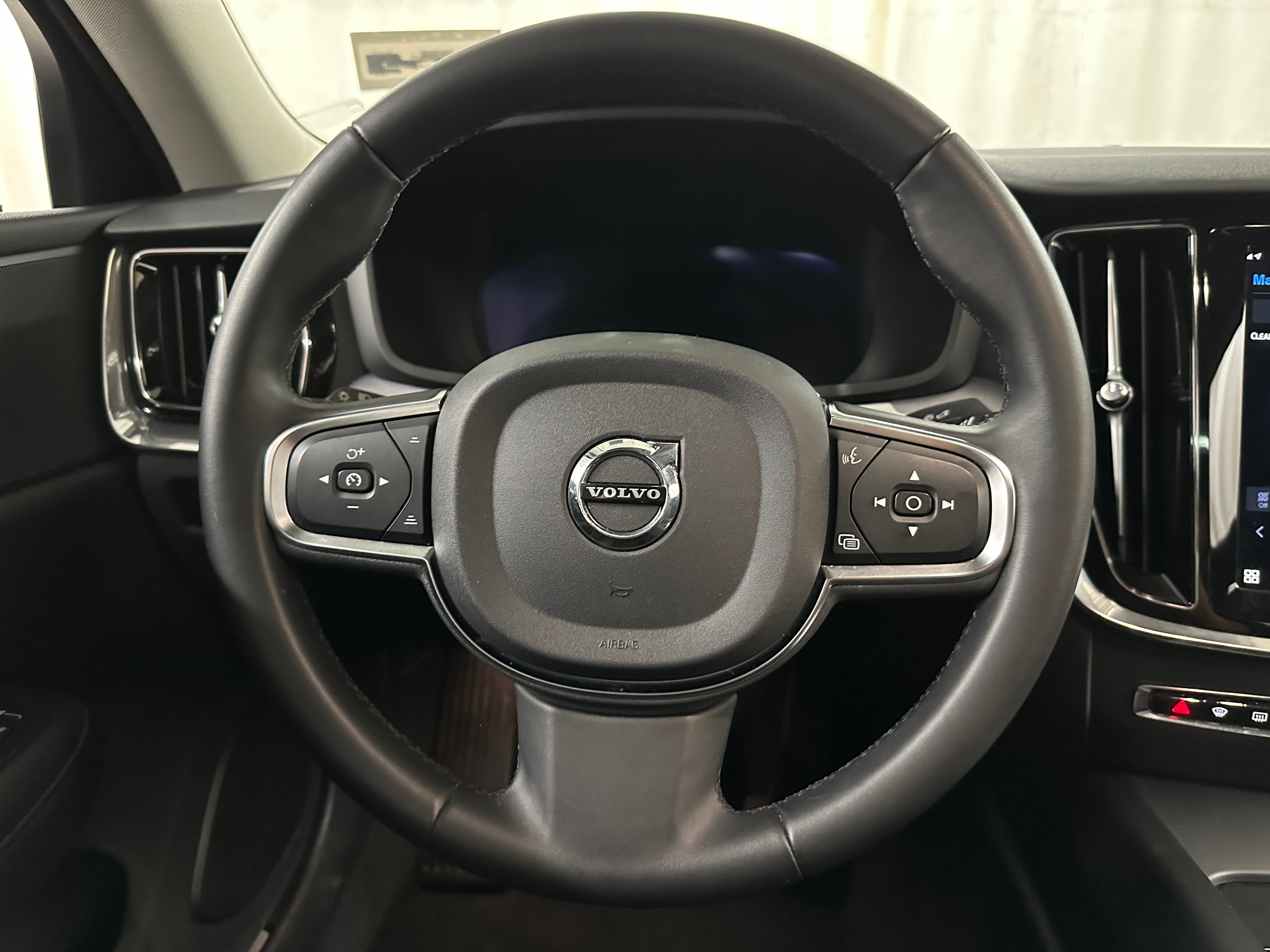 2024 Volvo S60 B5 Core 4