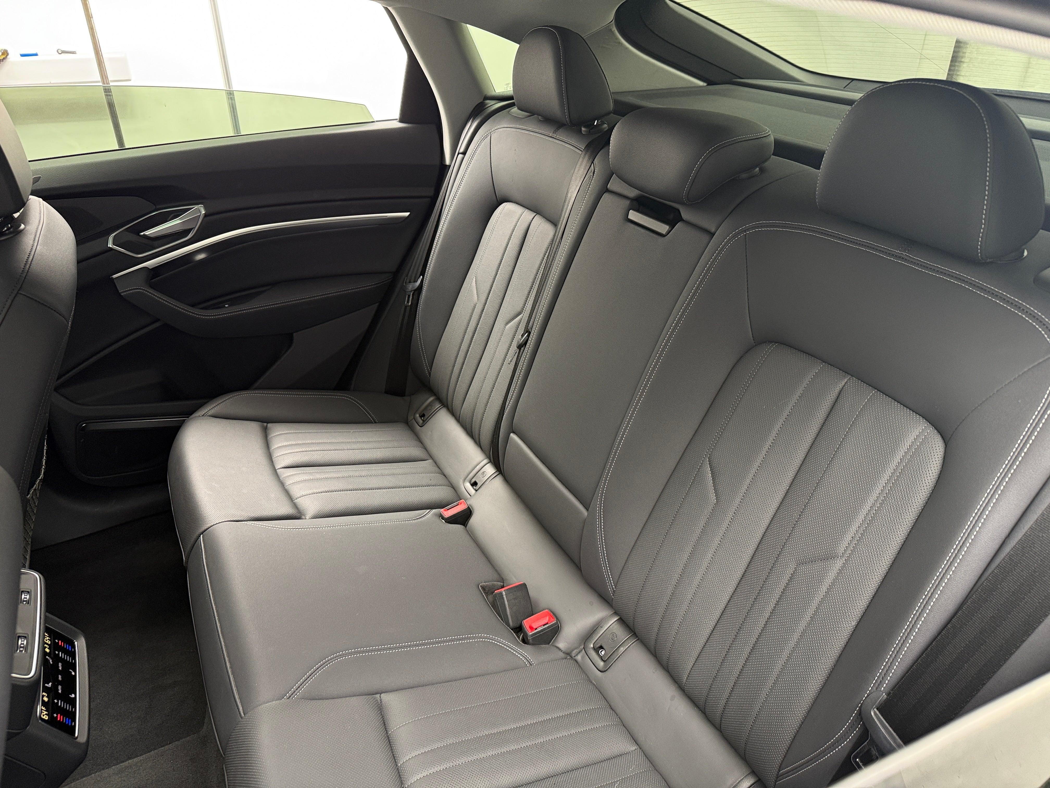 2021 Audi e-tron S Premium Plus 5