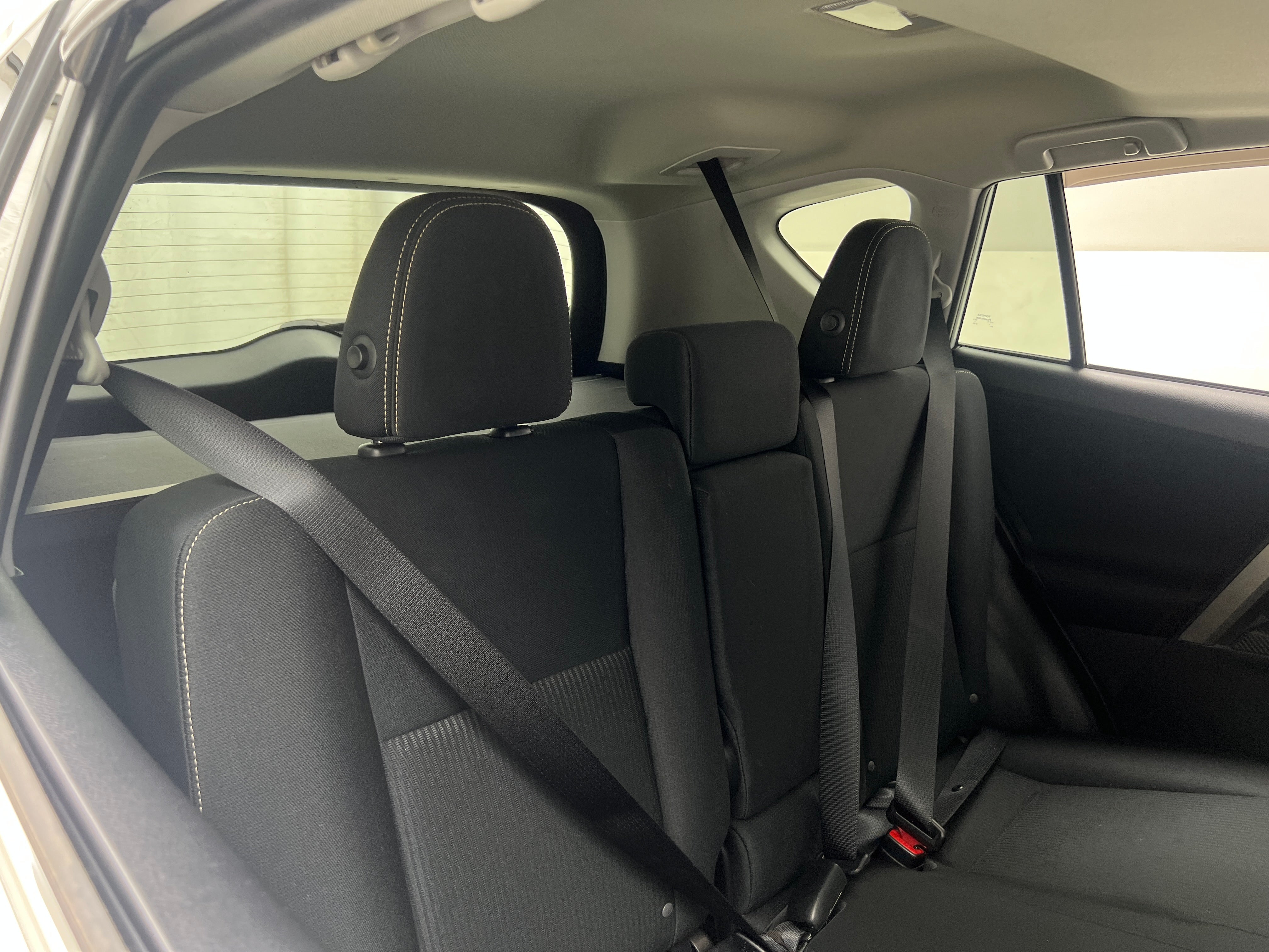 2015 Toyota RAV4 XLE 6